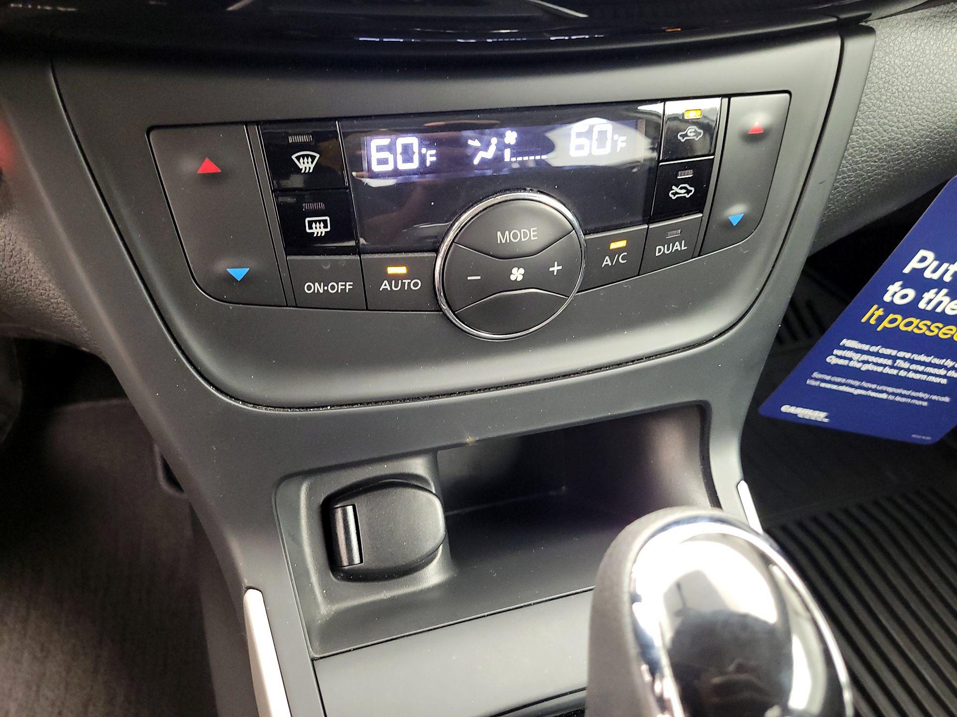 Thumbnail: 2019 Nissan Sentra - 15