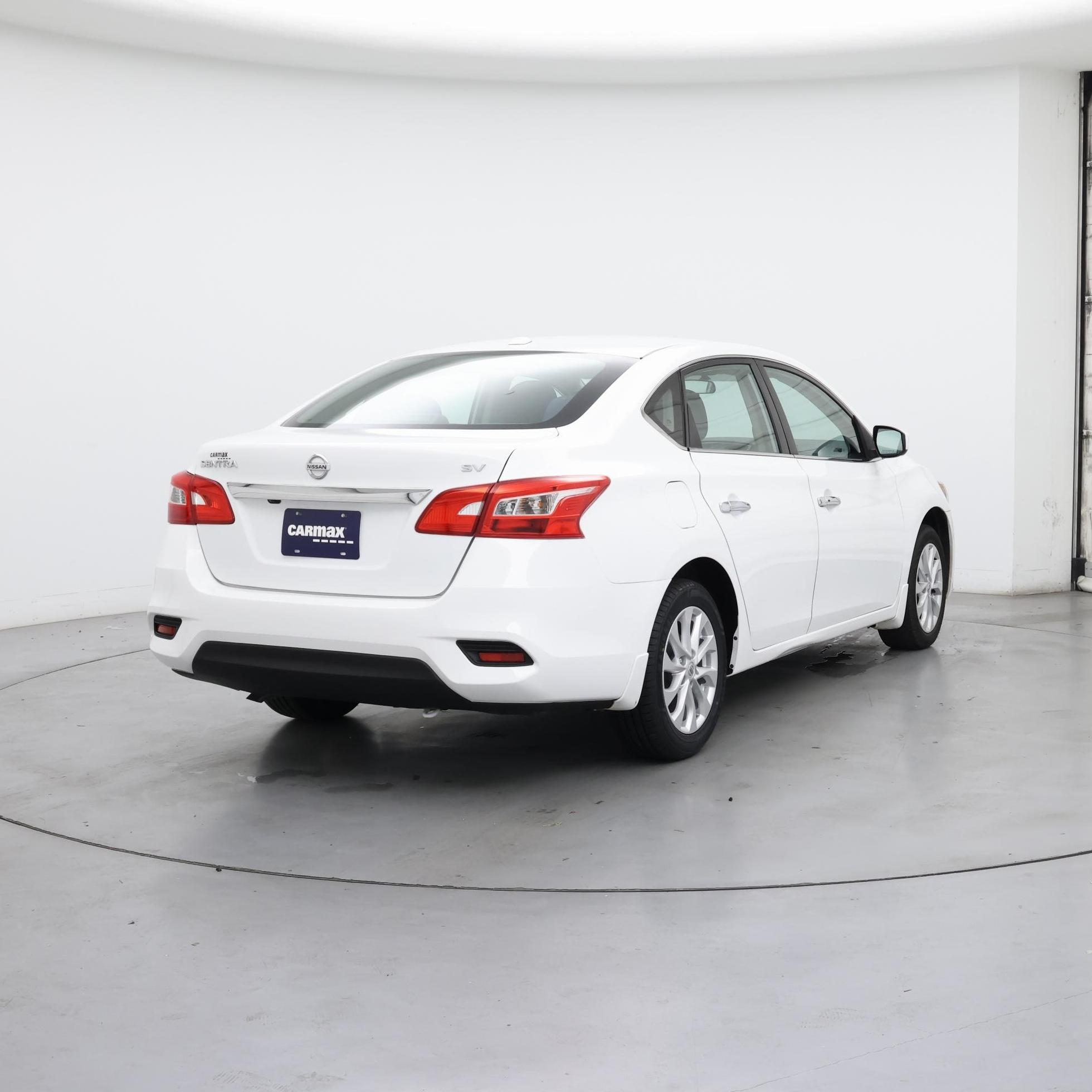 Thumbnail: 2019 Nissan Sentra - 8