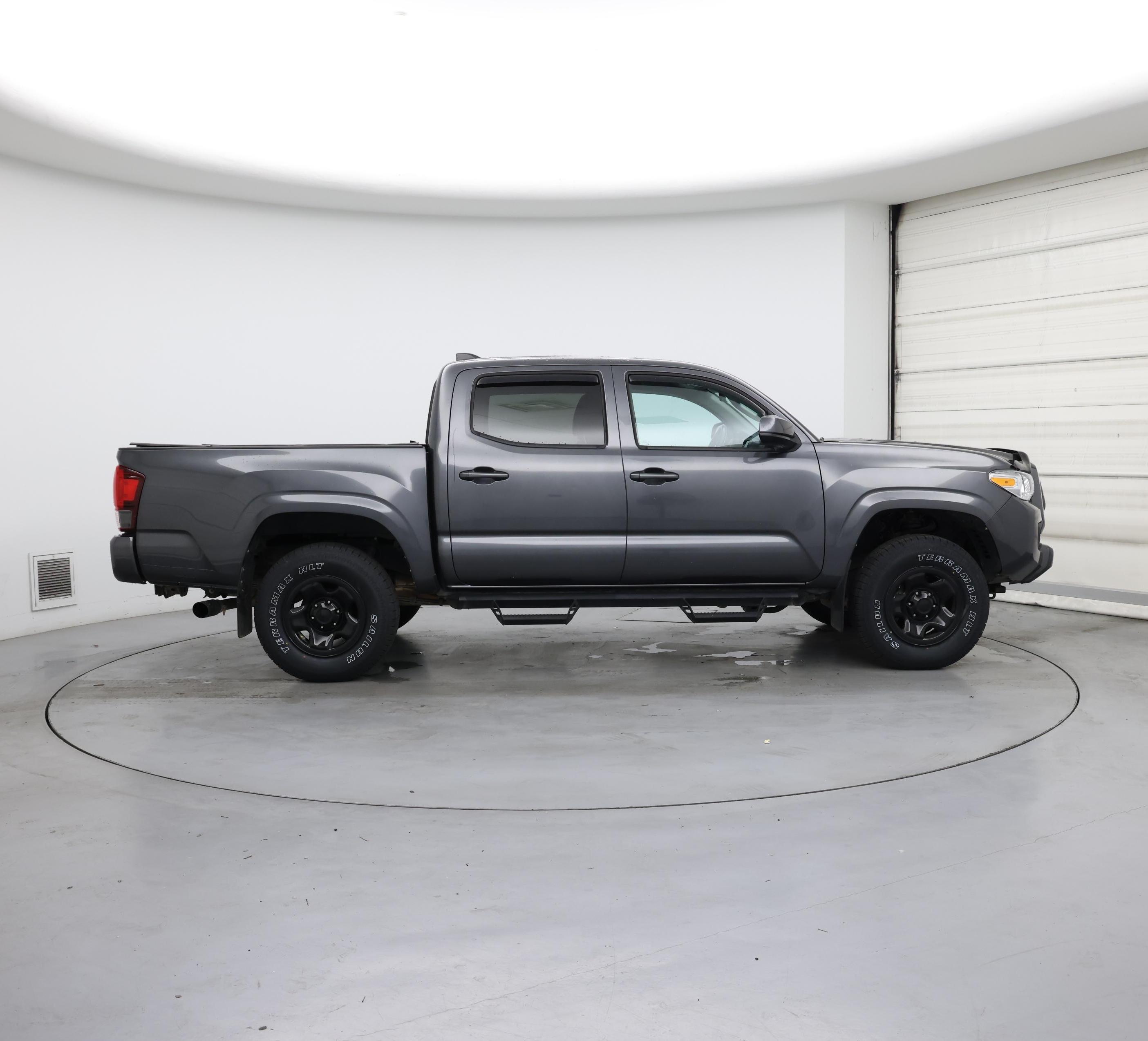 Thumbnail: 2020 Toyota Tacoma - 7