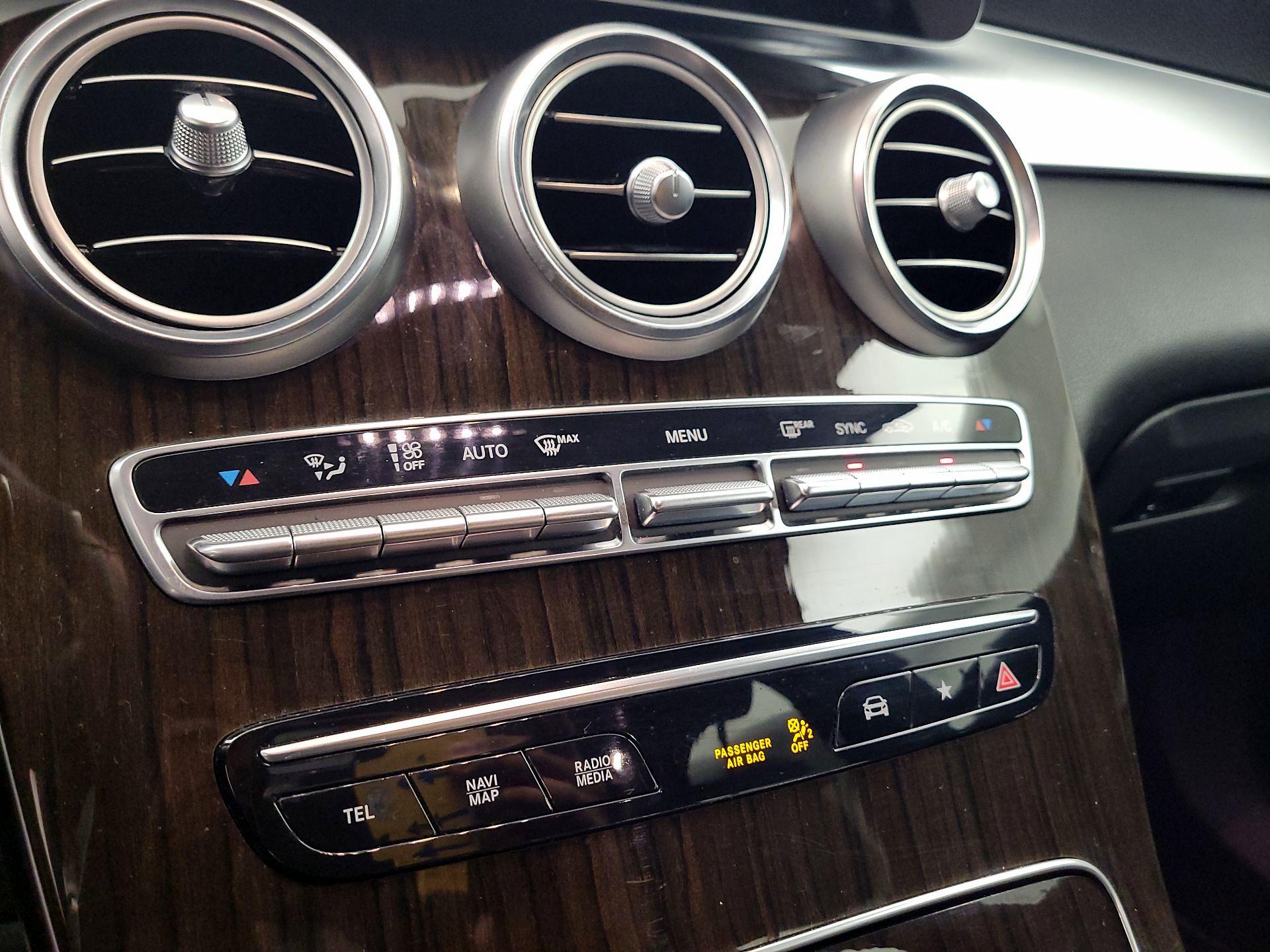 Thumbnail: 2020 Mercedes-Benz GLC - 14