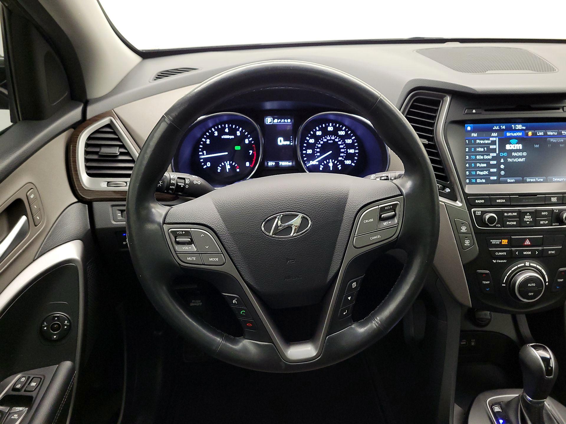 Thumbnail: 2017 Hyundai Santa Fe - 10