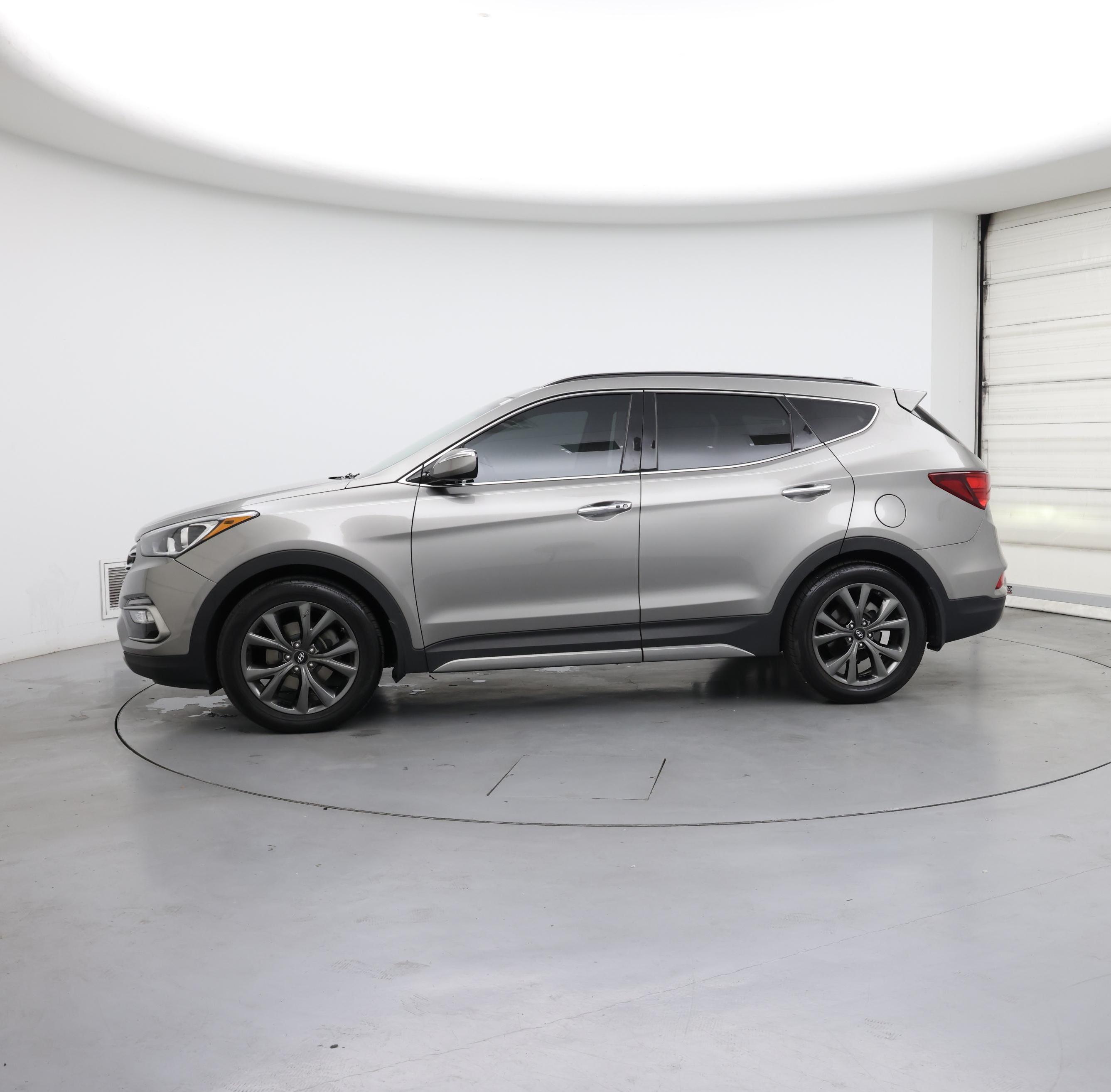 Thumbnail: 2017 Hyundai Santa Fe - 3