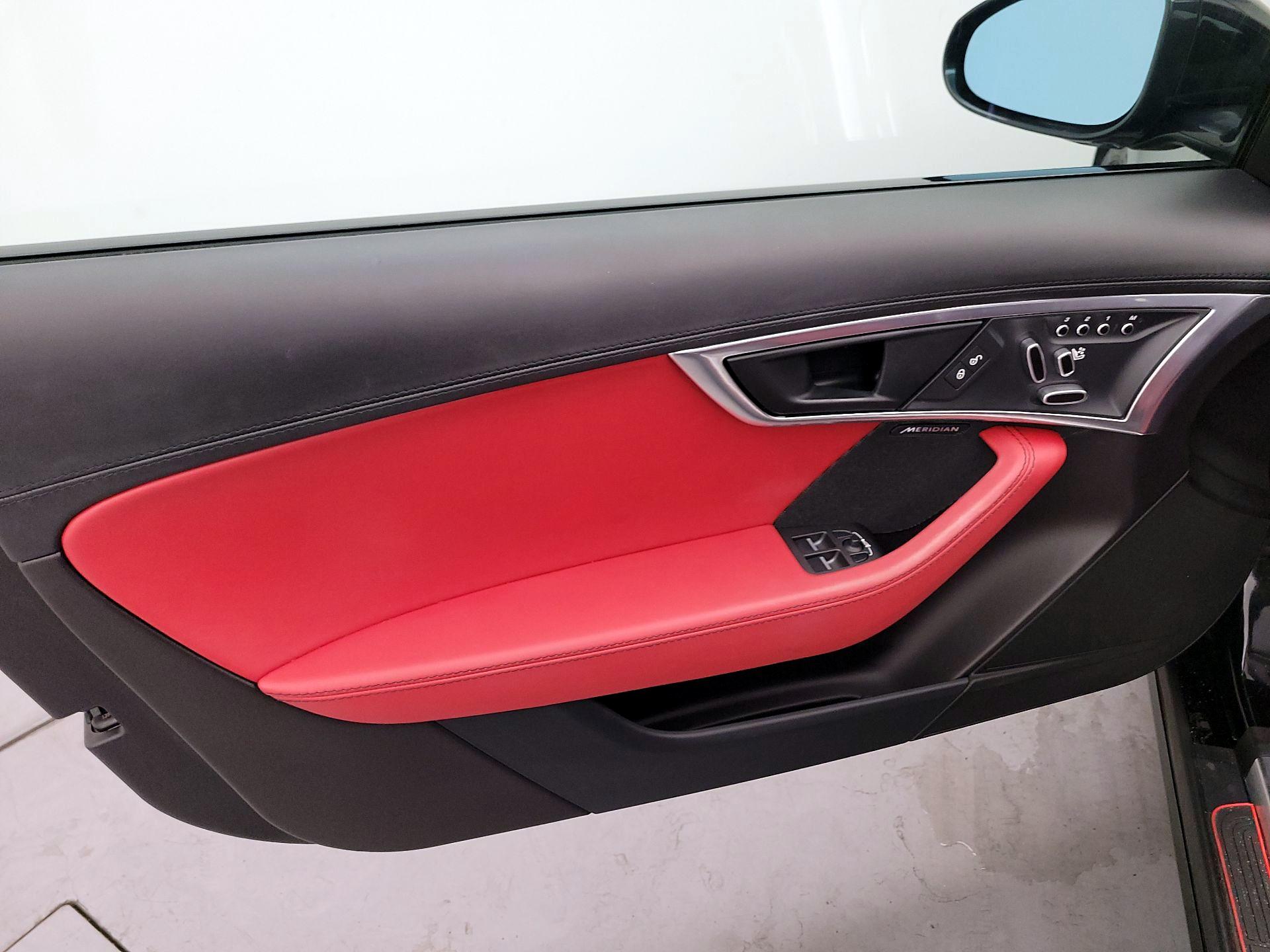 Thumbnail: 2019 Jaguar F-Type - 12