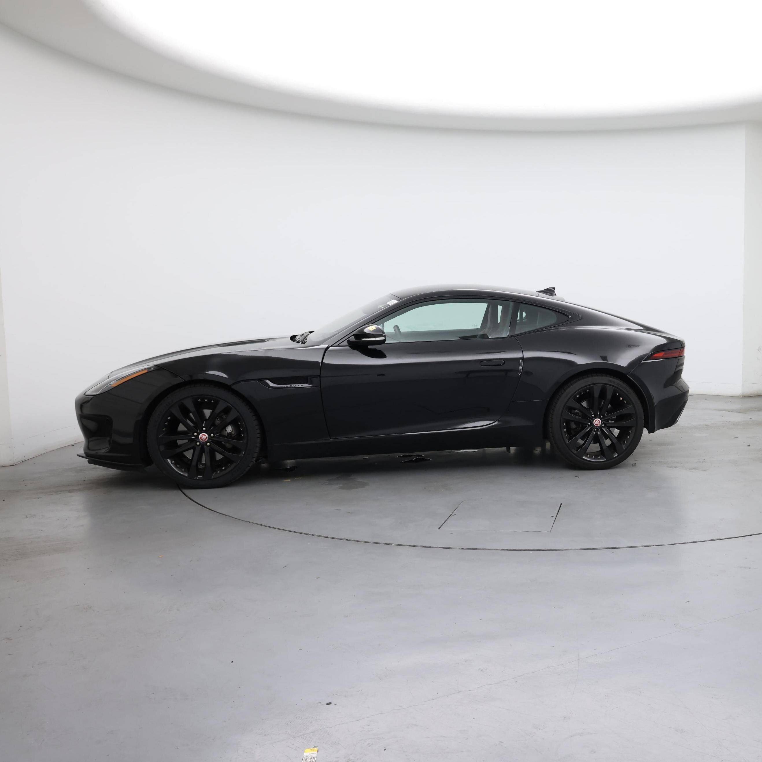 Thumbnail: 2019 Jaguar F-Type - 3