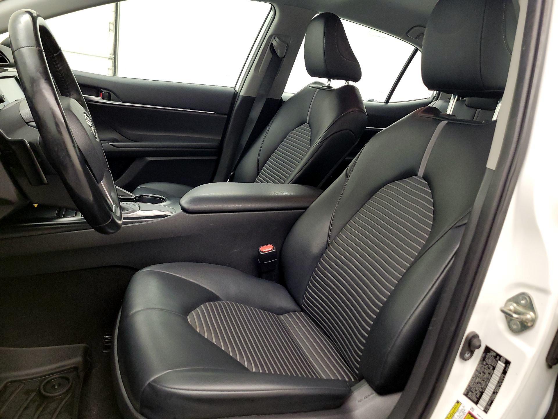 Thumbnail: 2020 Toyota Camry - 11