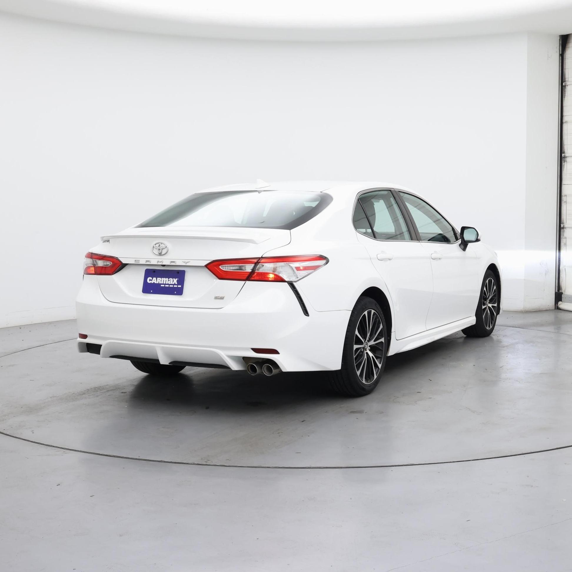 Thumbnail: 2020 Toyota Camry - 8