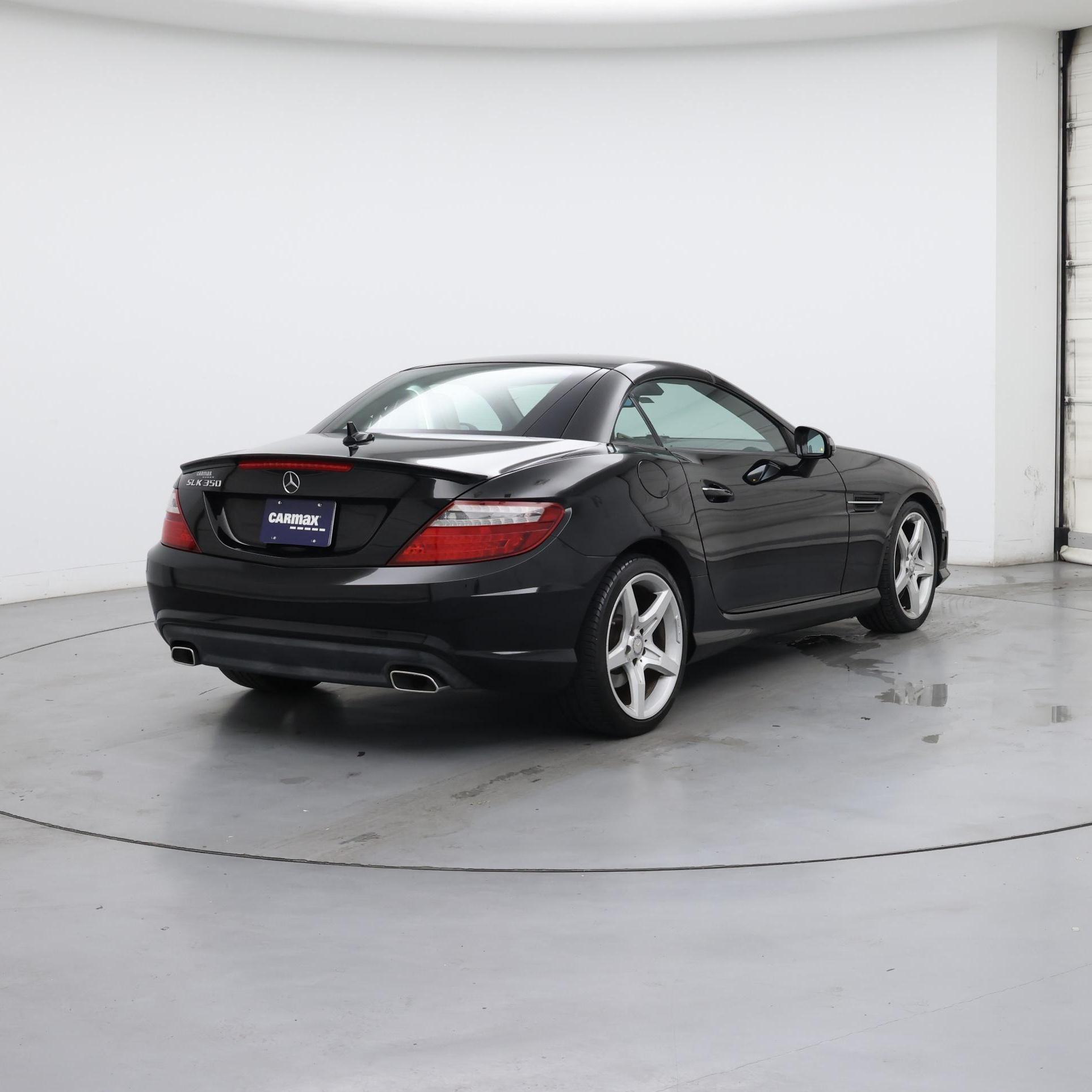 Thumbnail: 2016 Mercedes-Benz SLK - 8