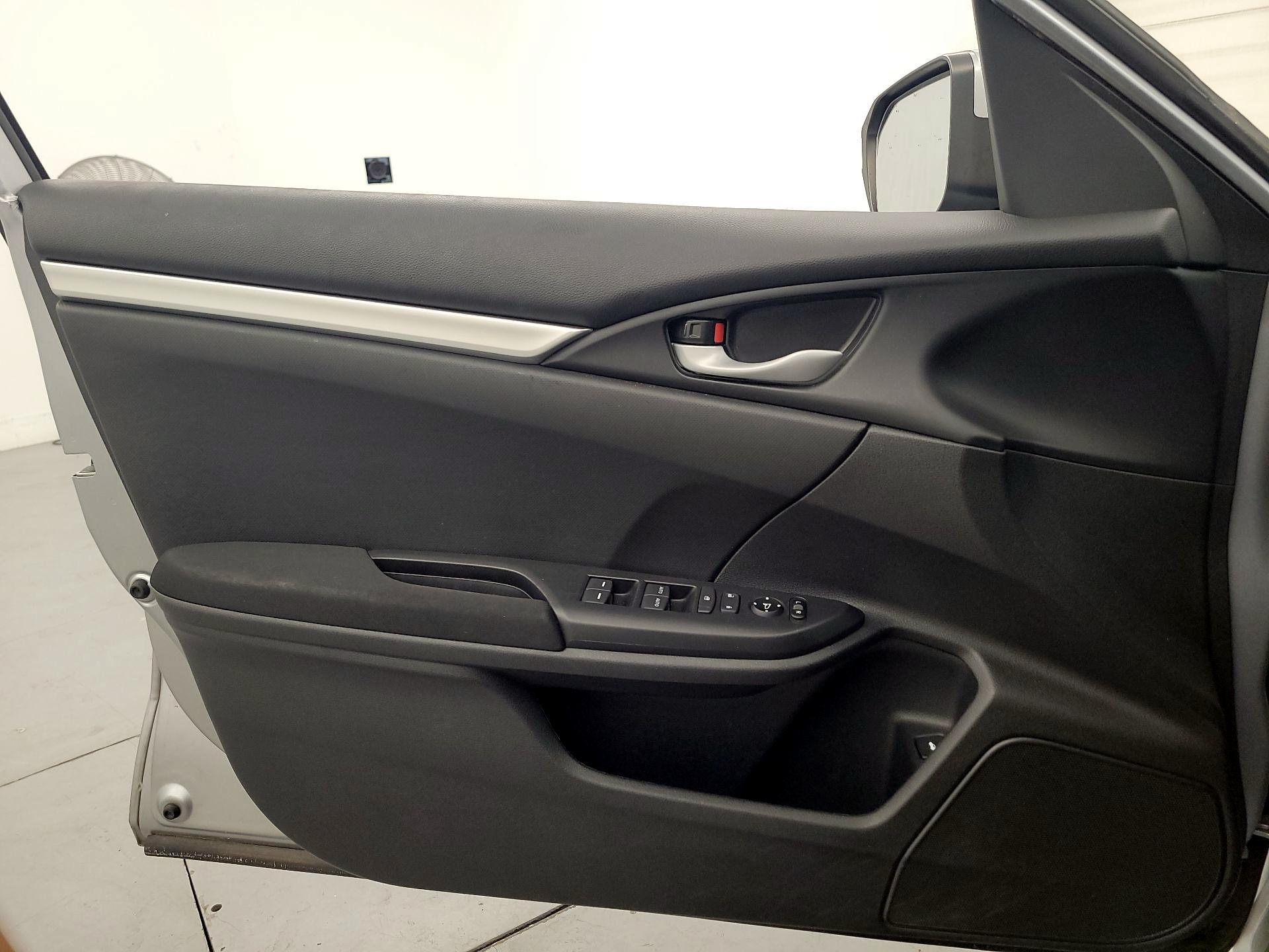 Thumbnail: 2020 Honda Civic - 12