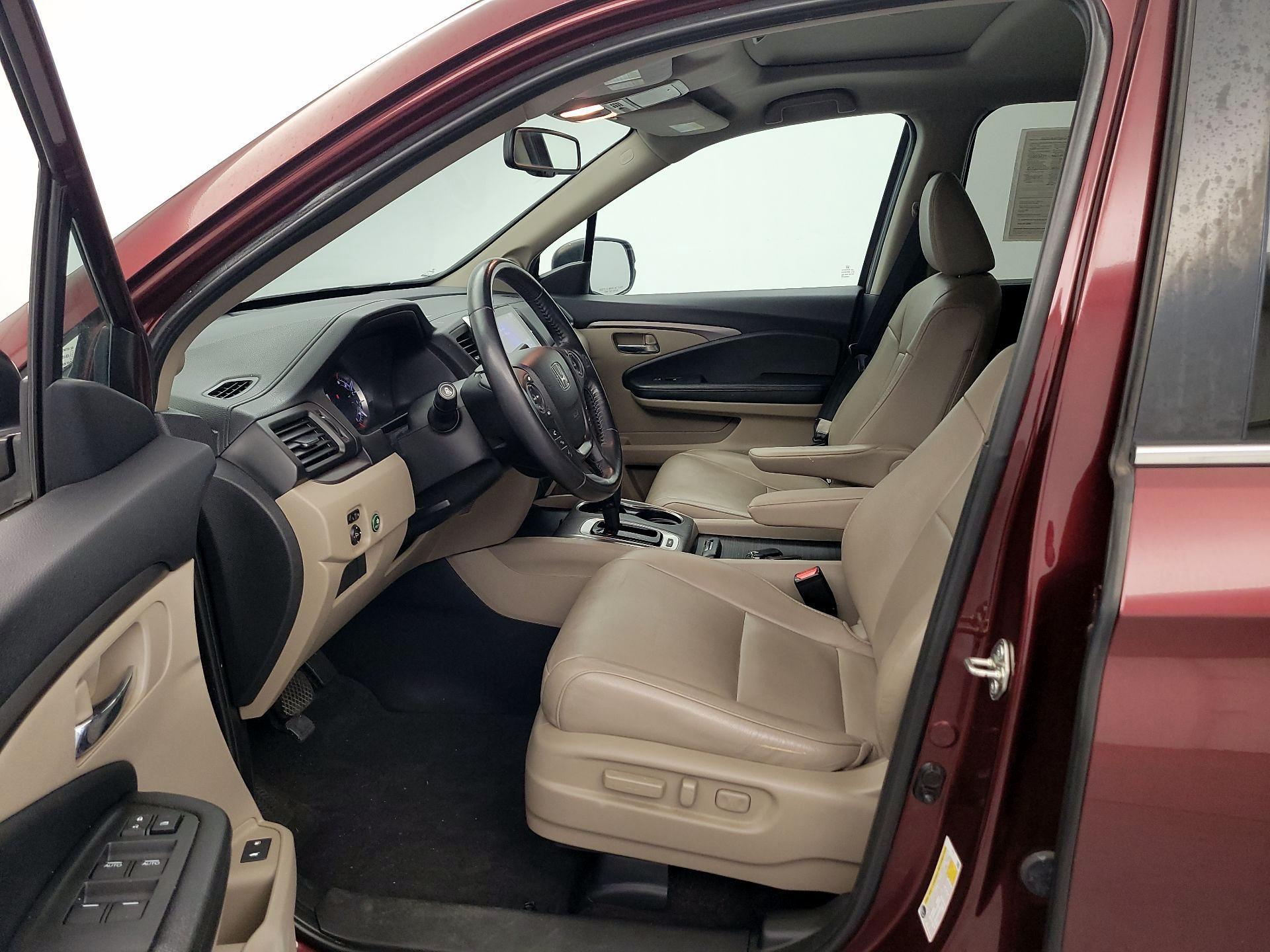Thumbnail: 2018 Honda Pilot - 11