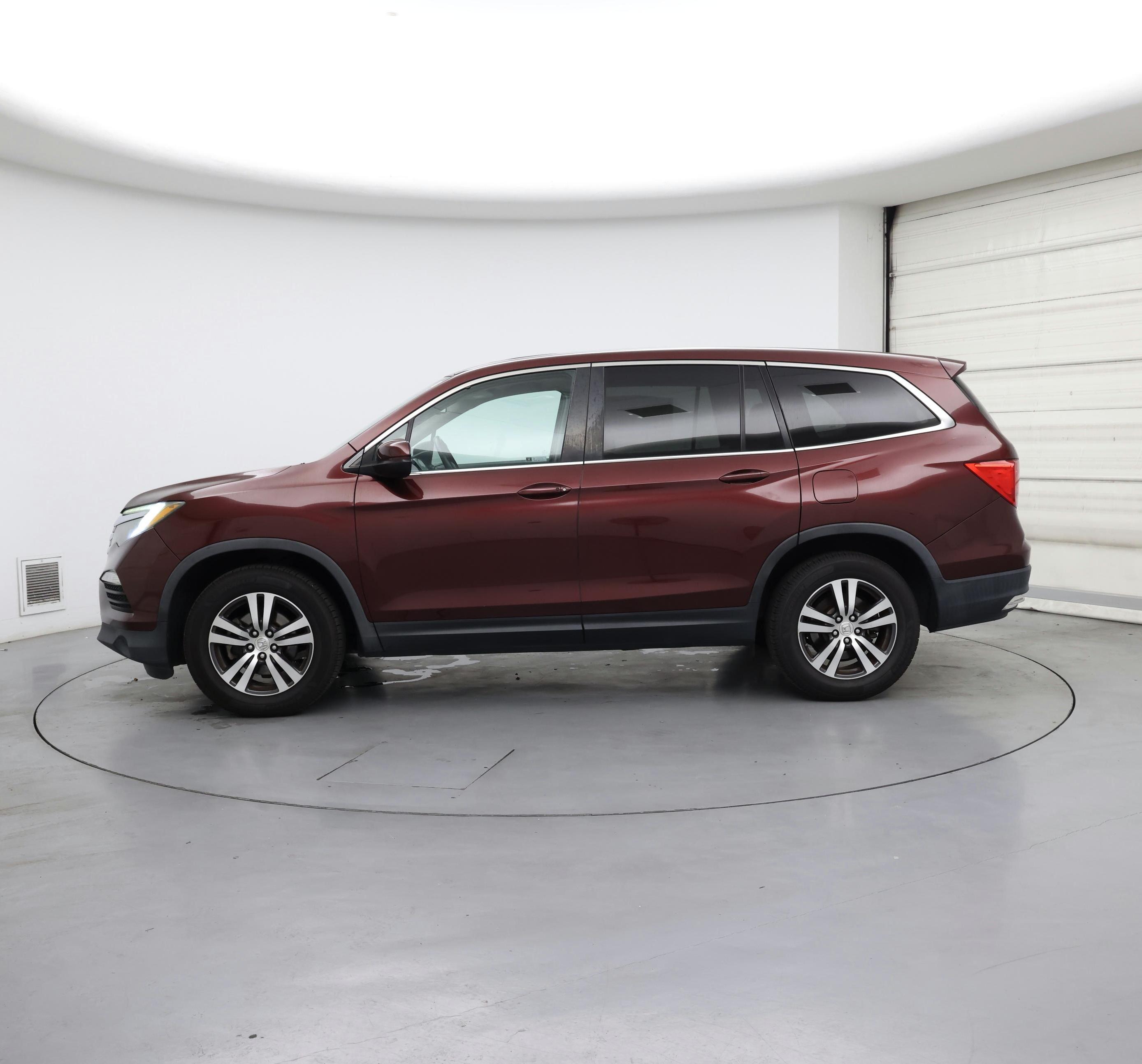 Thumbnail: 2018 Honda Pilot - 3