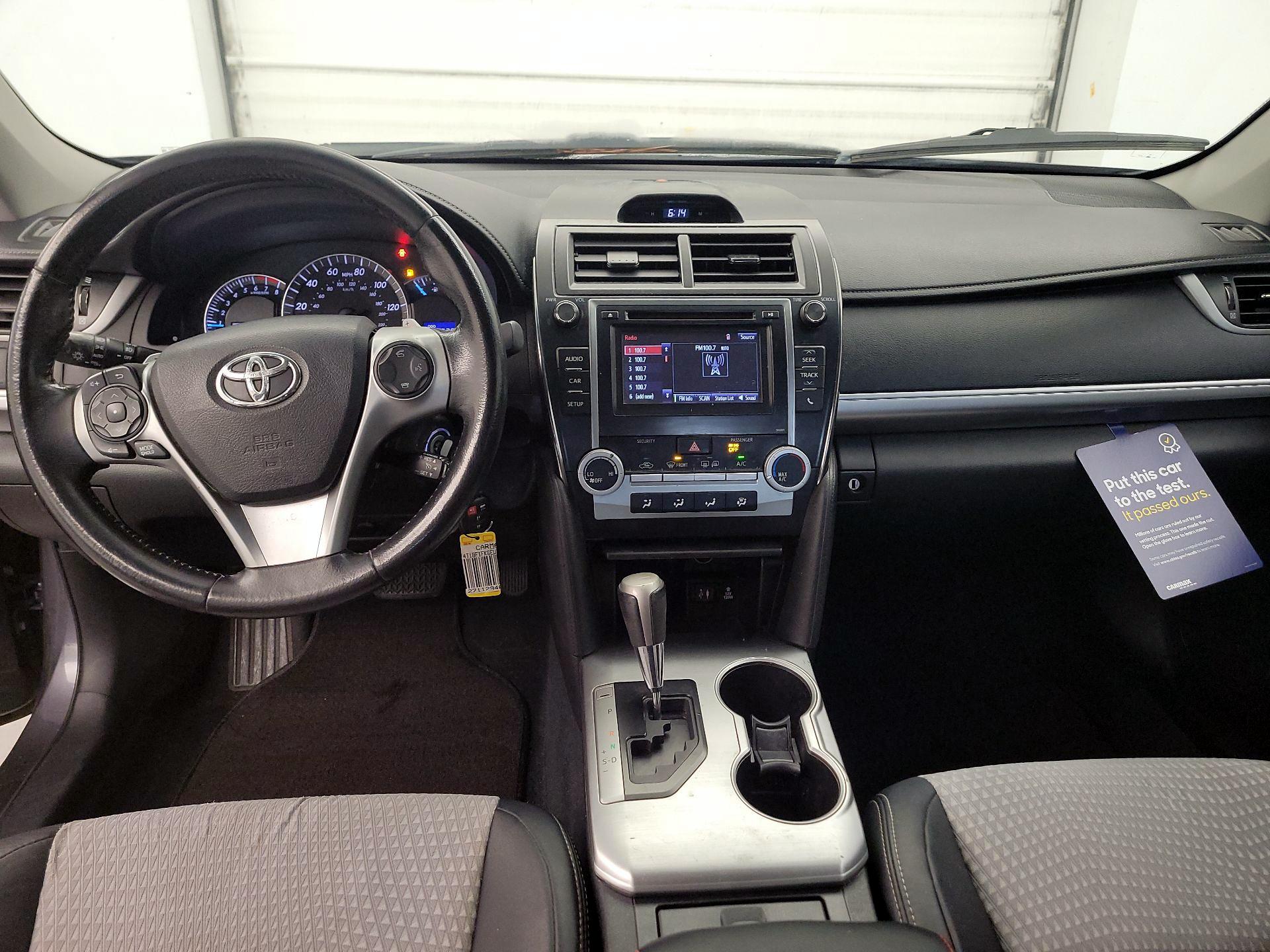 Thumbnail: 2014 Toyota Camry - 9