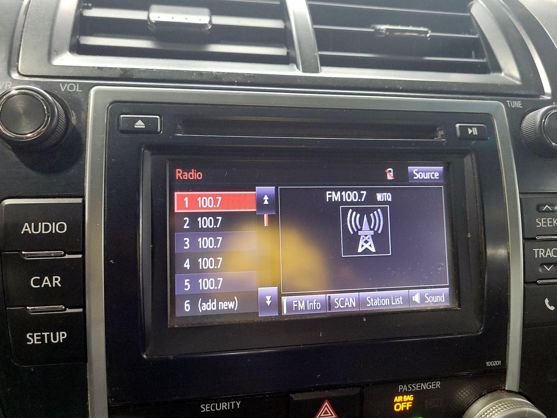 Thumbnail: 2014 Toyota Camry - 14