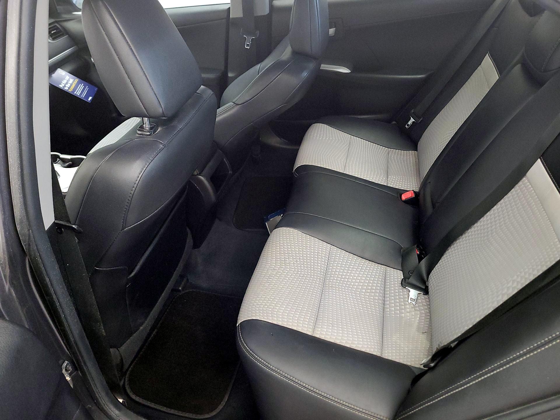 Thumbnail: 2014 Toyota Camry - 18