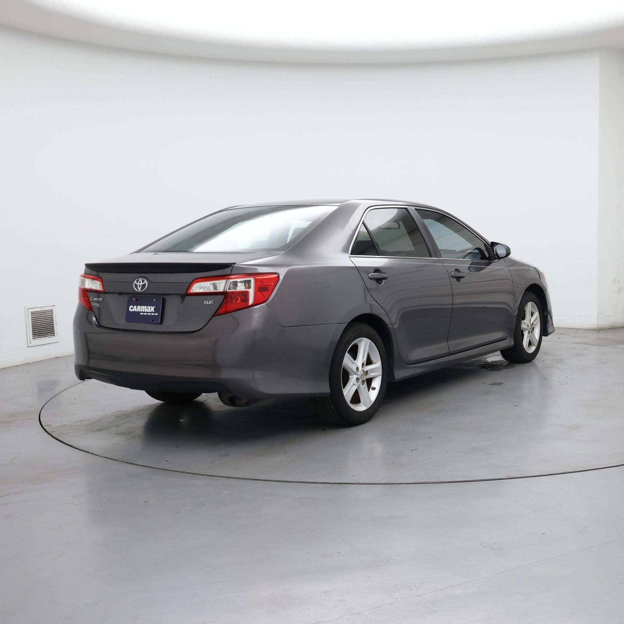 Thumbnail: 2014 Toyota Camry - 8