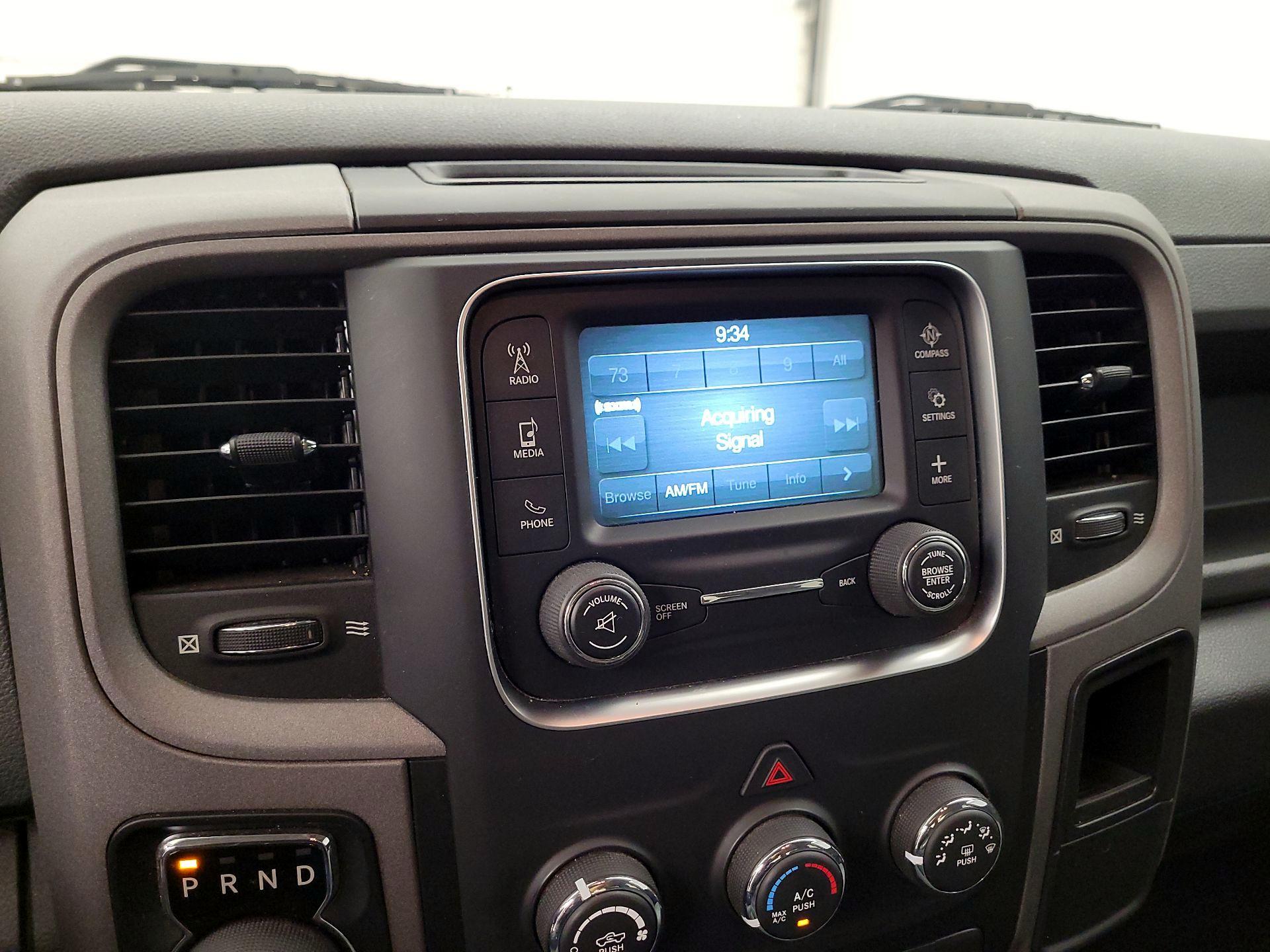 Thumbnail: 2019 RAM 1500 Classic - 15