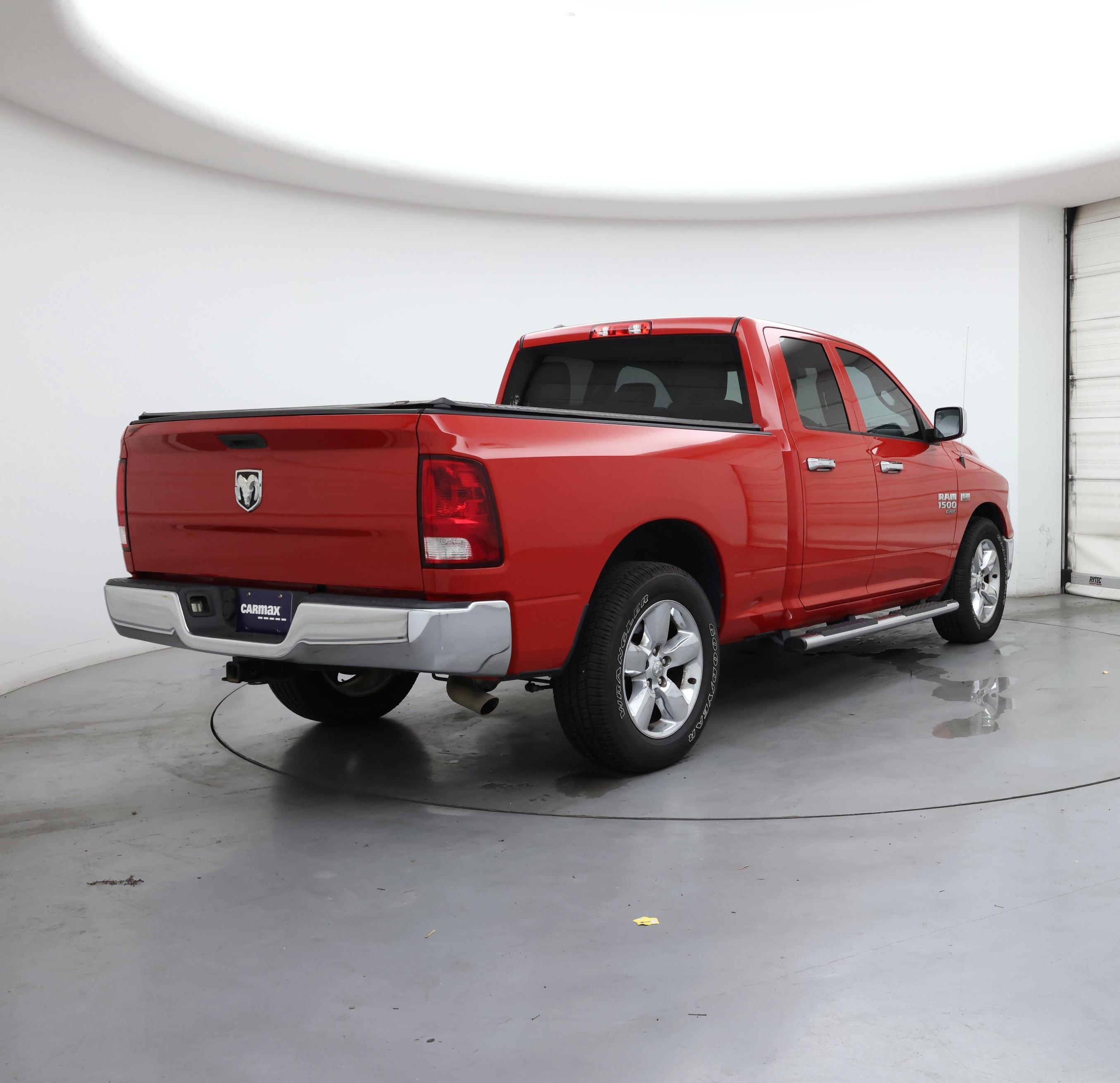 Thumbnail: 2019 RAM 1500 Classic - 8