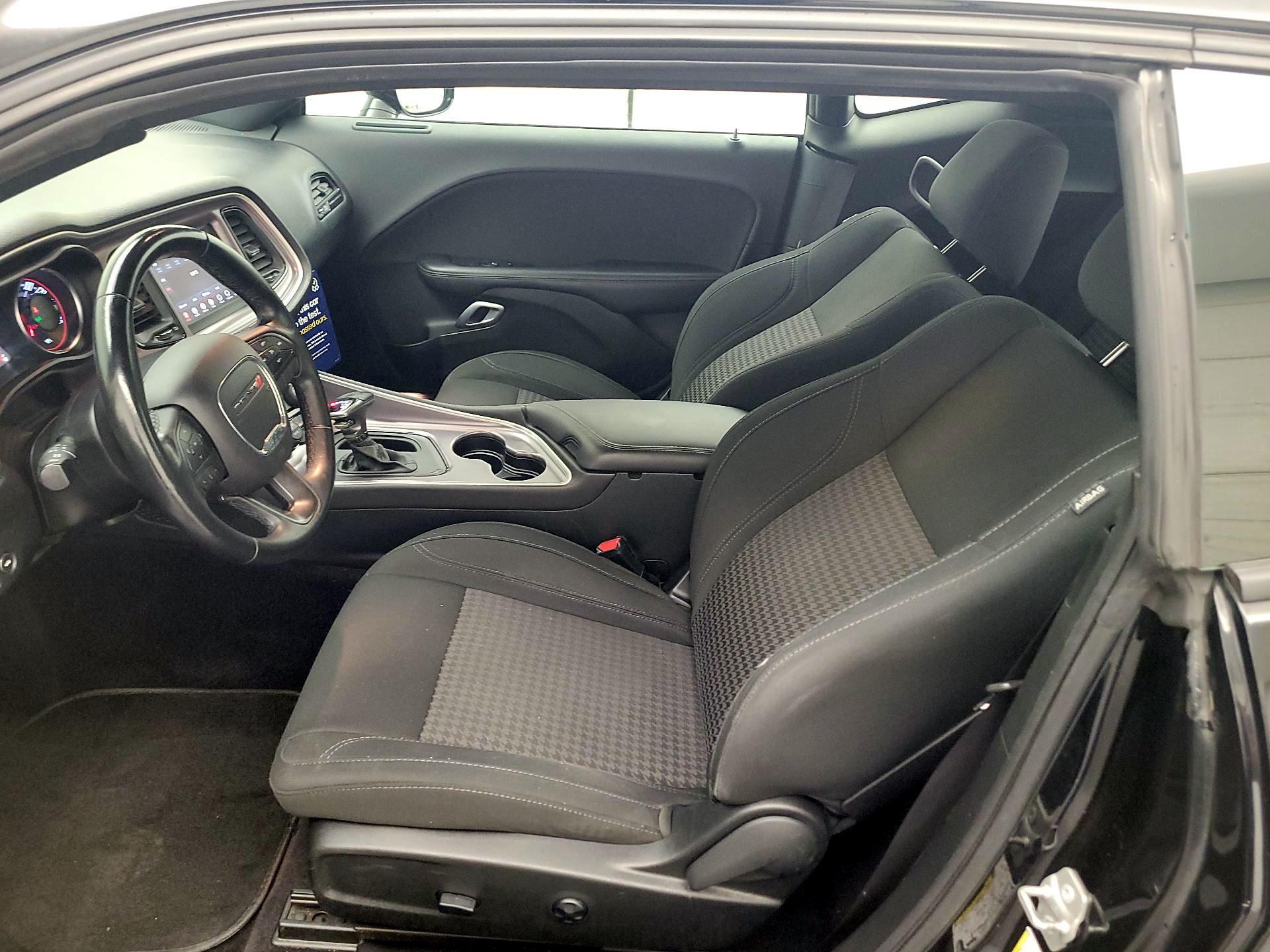 Thumbnail: 2019 Dodge Challenger - 11