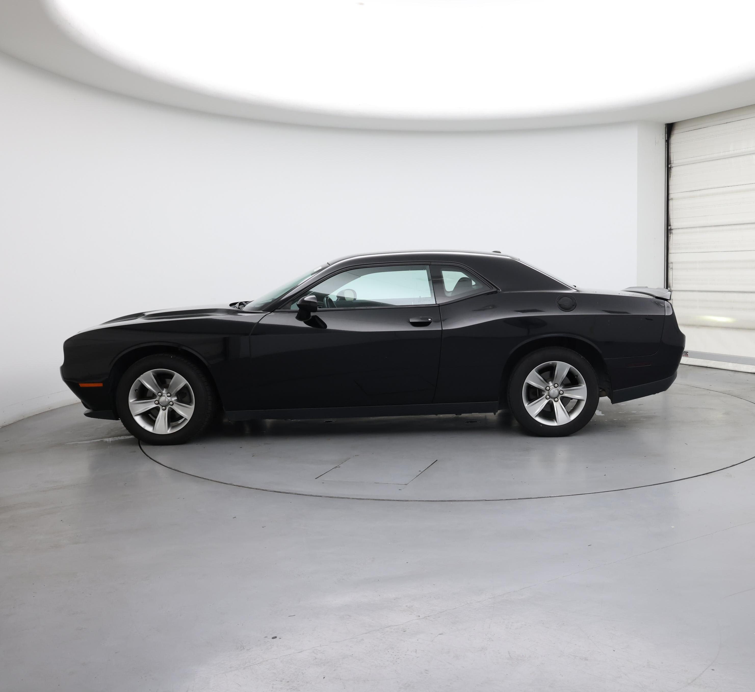 Thumbnail: 2019 Dodge Challenger - 3