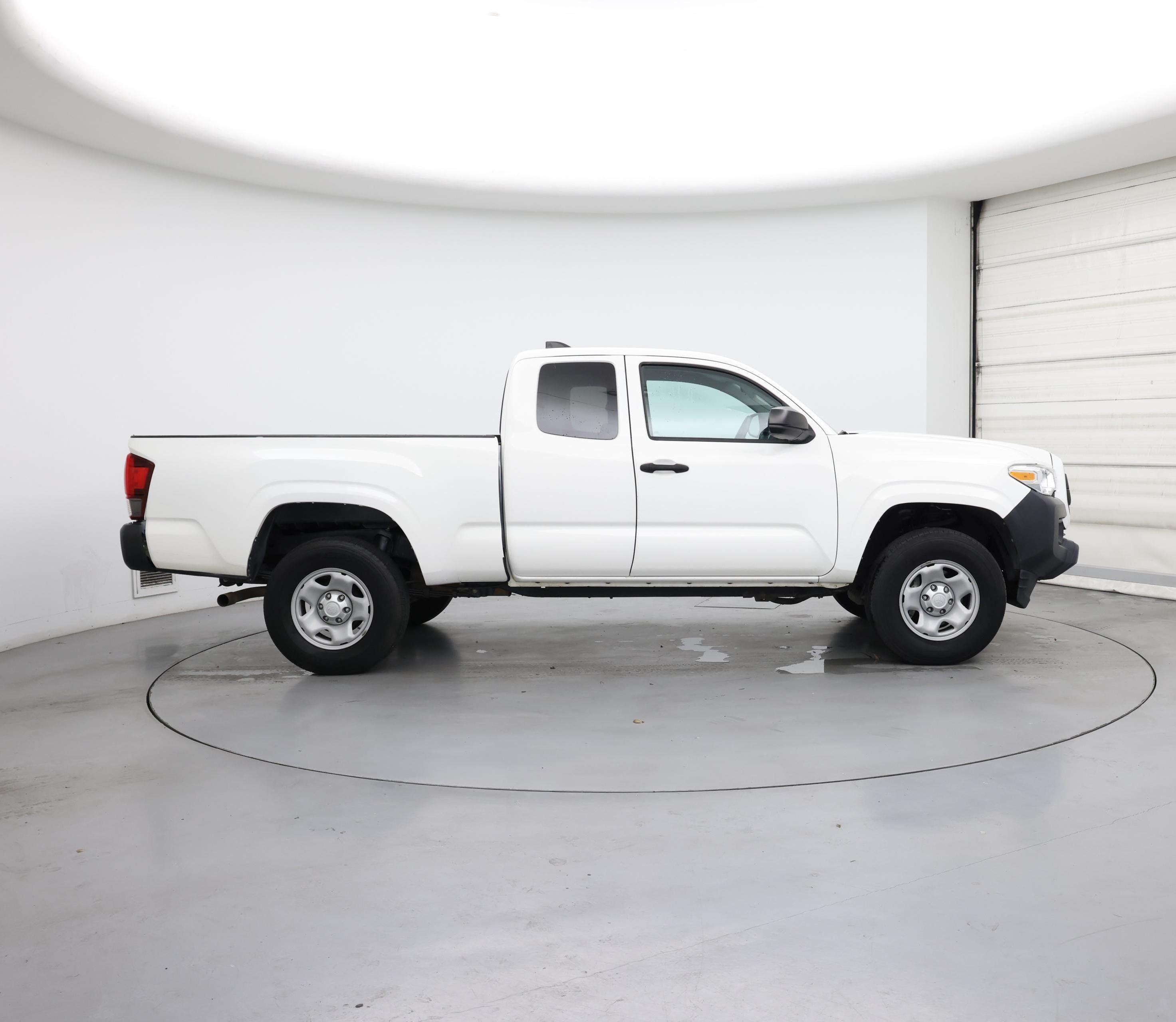 Thumbnail: 2022 Toyota Tacoma - 7