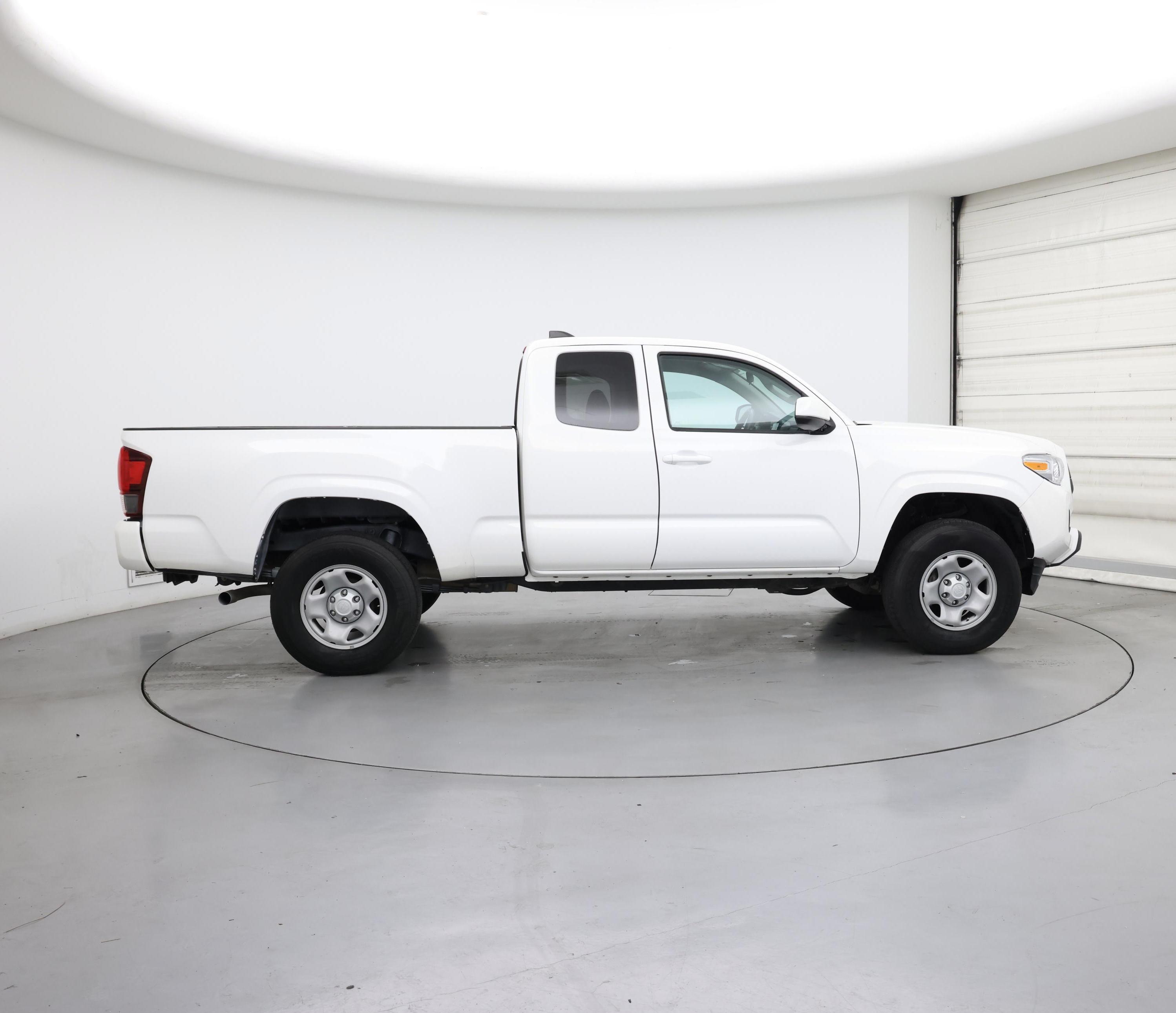 Thumbnail: 2022 Toyota Tacoma - 7