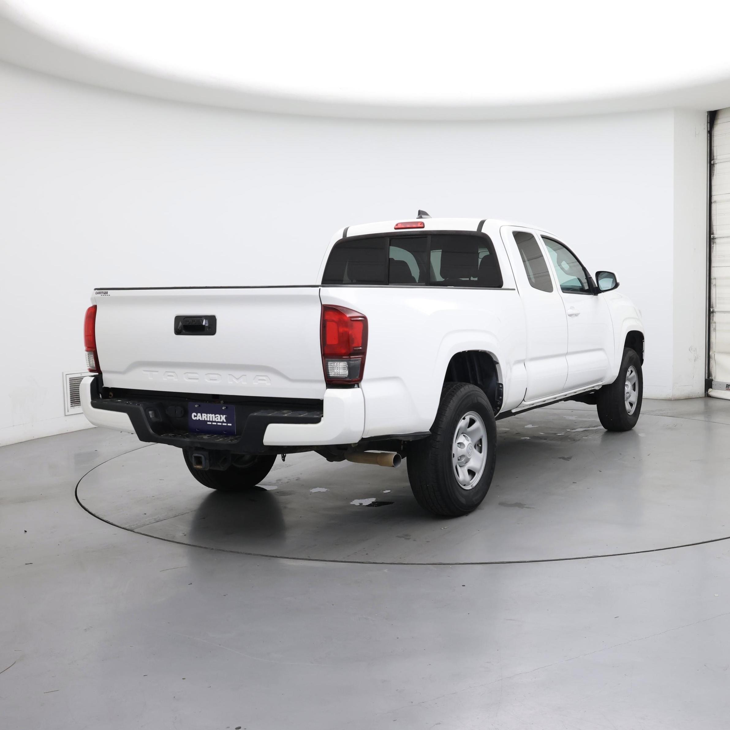 Thumbnail: 2022 Toyota Tacoma - 8