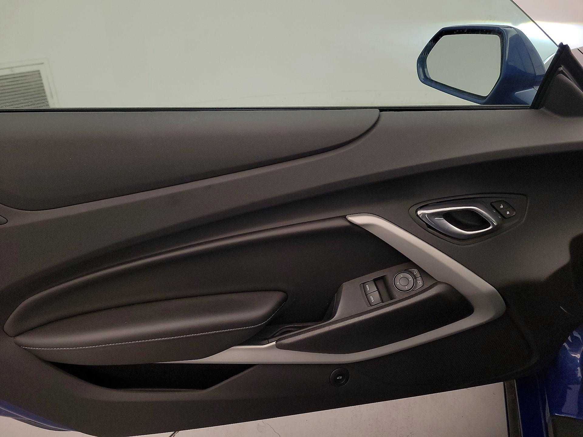 Thumbnail: 2020 Chevrolet Camaro - 12