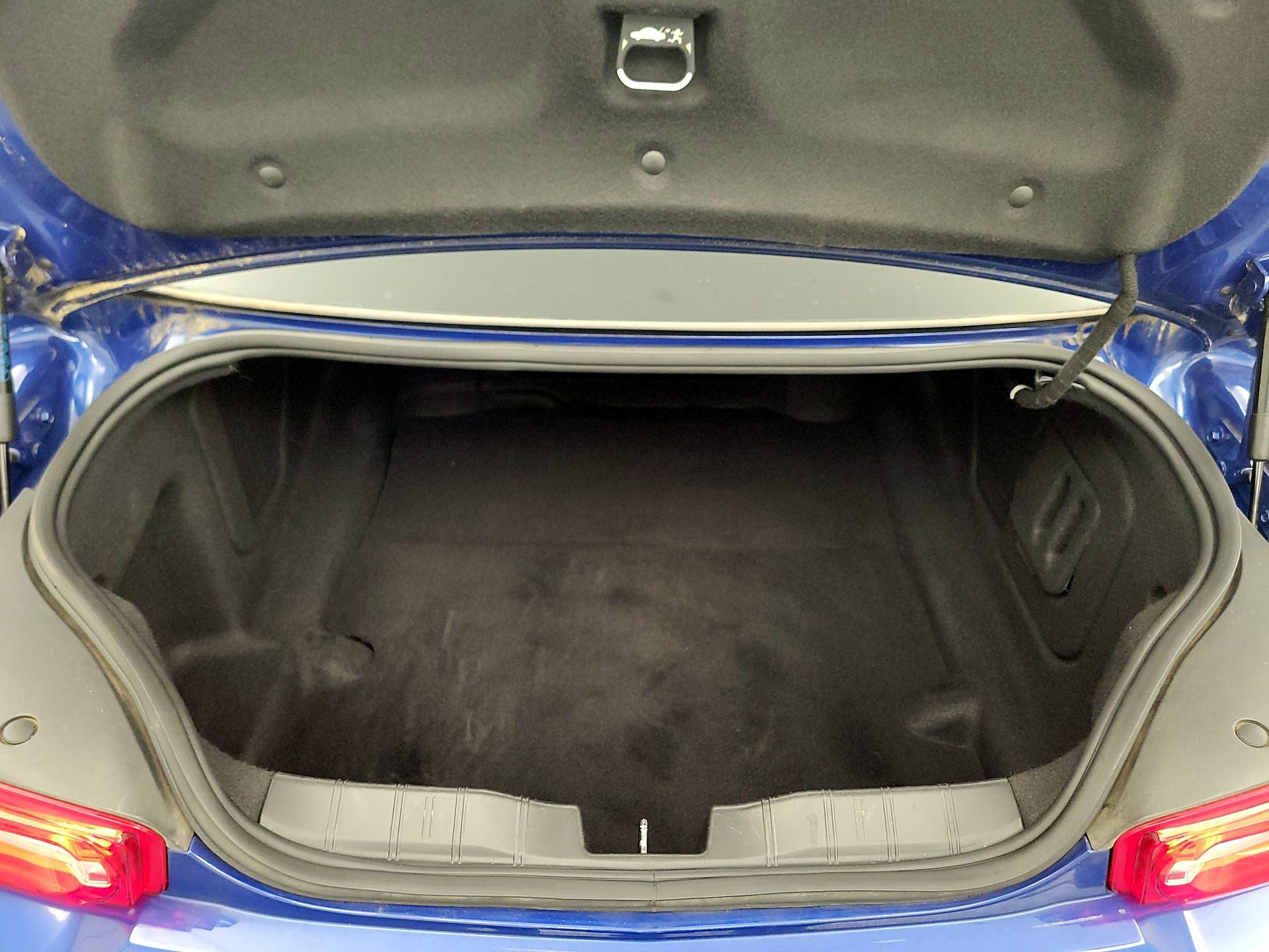 Thumbnail: 2020 Chevrolet Camaro - 19