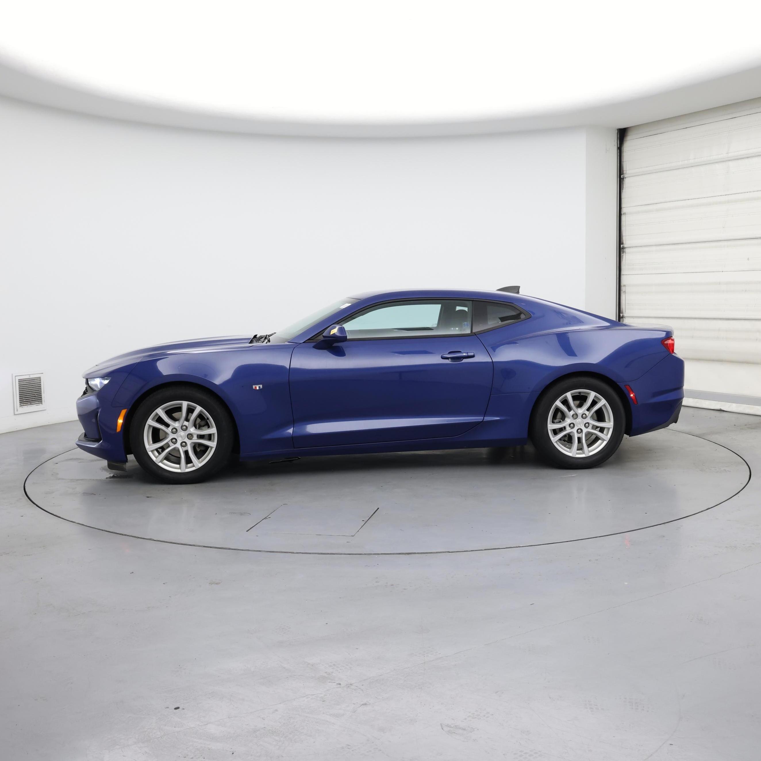 Thumbnail: 2020 Chevrolet Camaro - 3