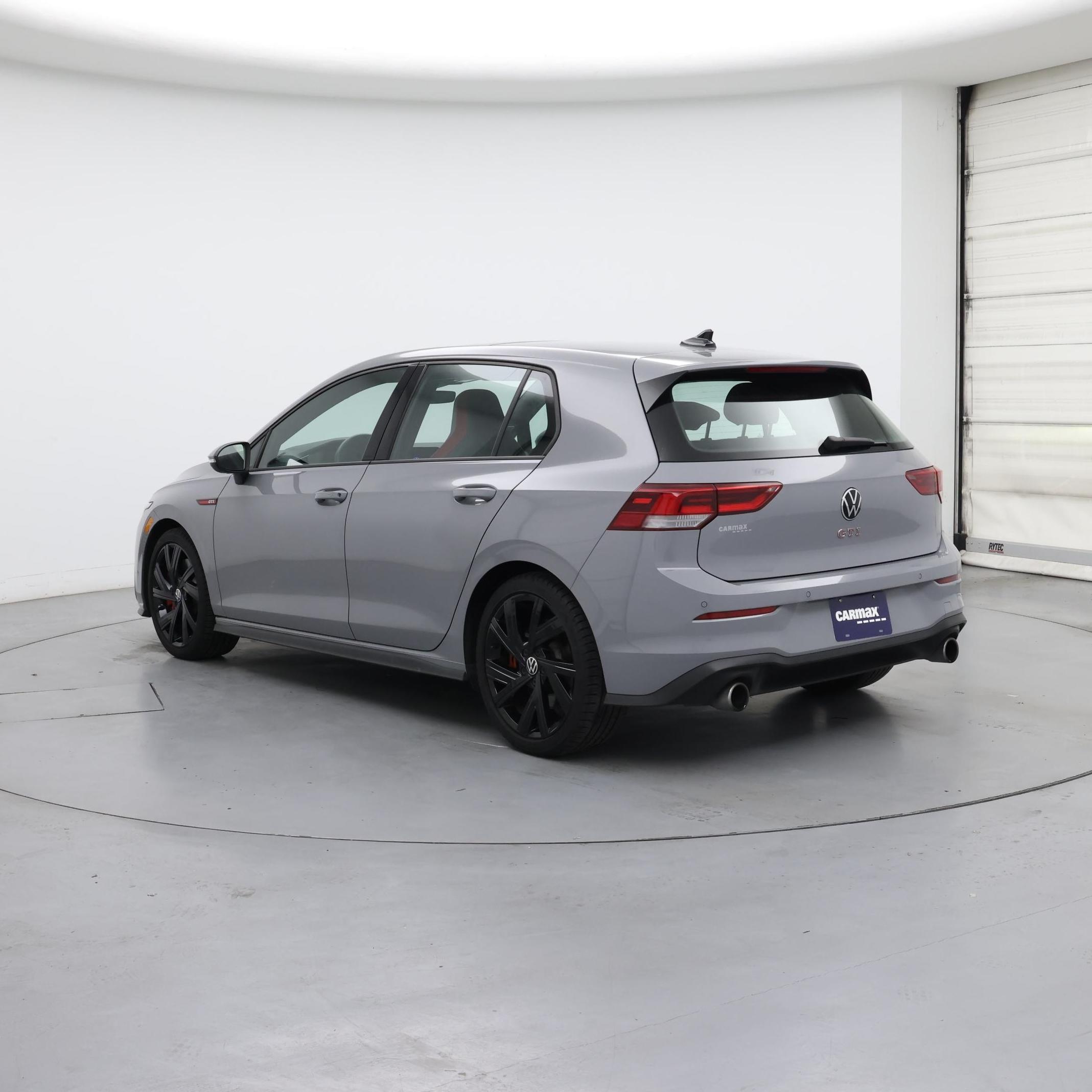 Thumbnail: 2023 Volkswagen Golf - 2