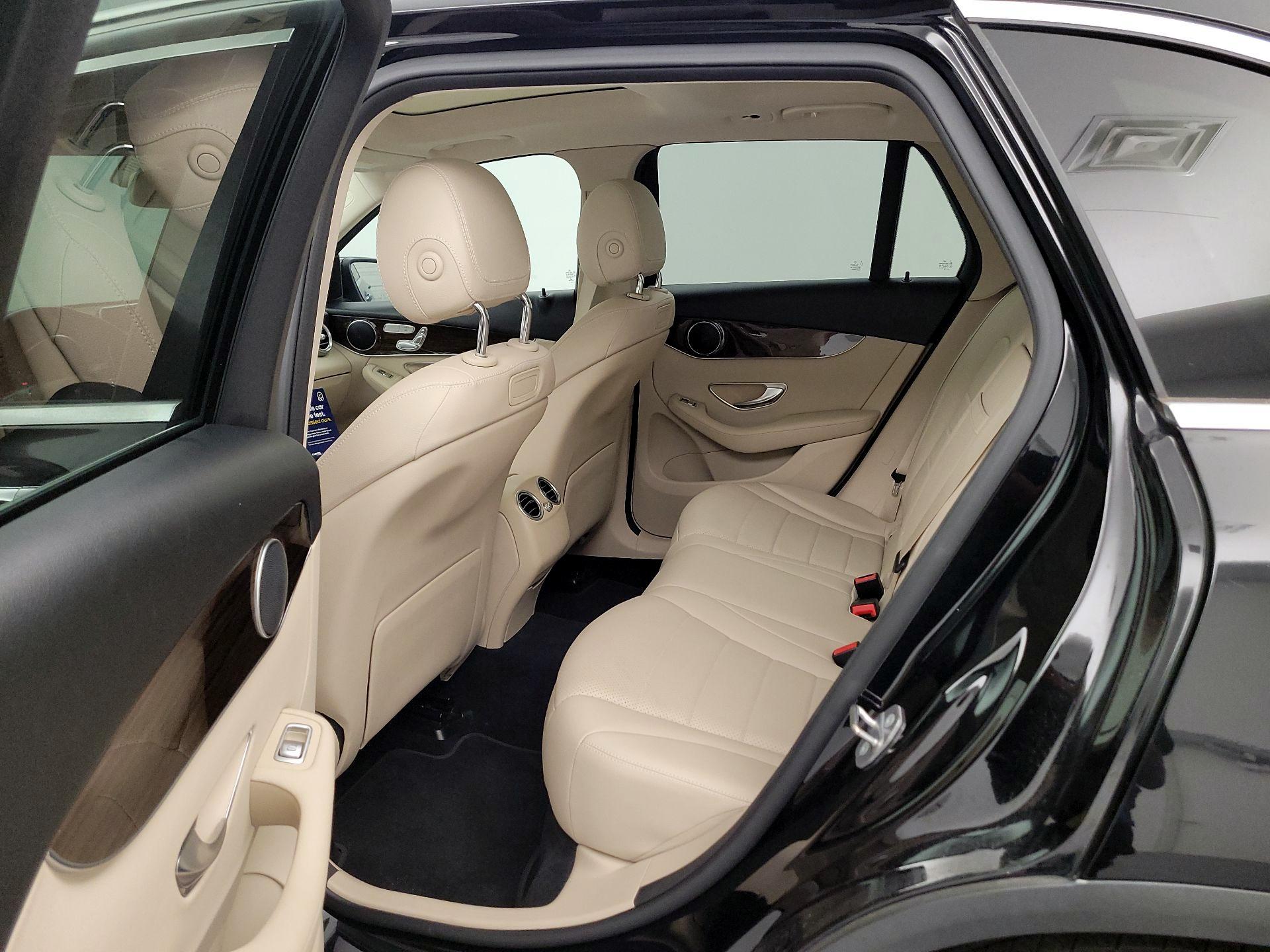 Thumbnail: 2019 Mercedes-Benz GLC - 18