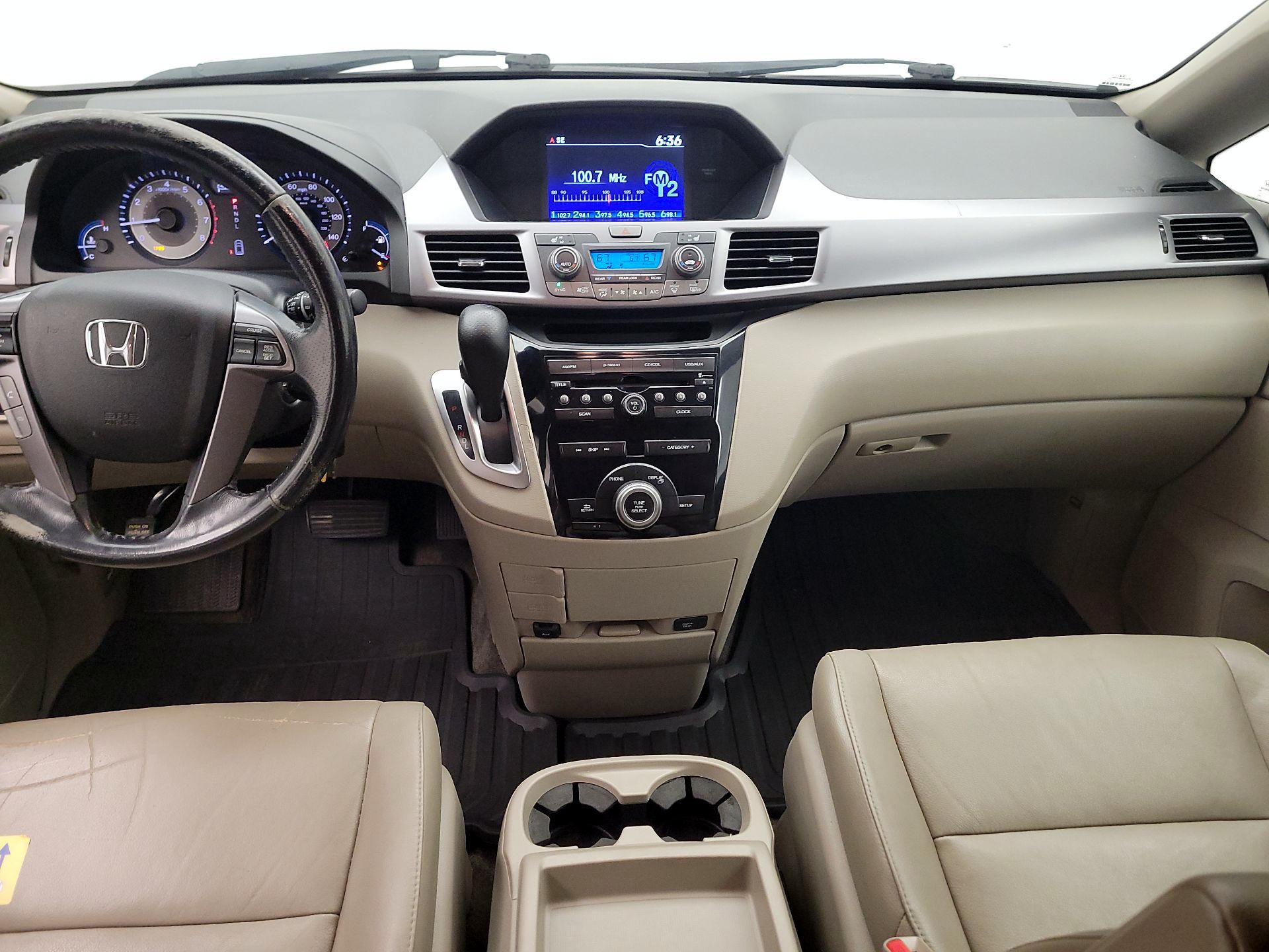 Thumbnail: 2013 Honda Odyssey - 9