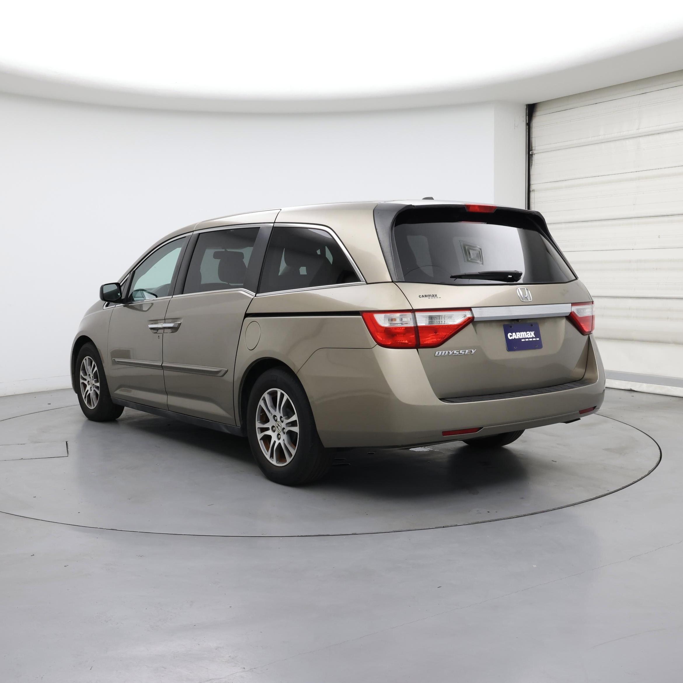 Thumbnail: 2013 Honda Odyssey - 2