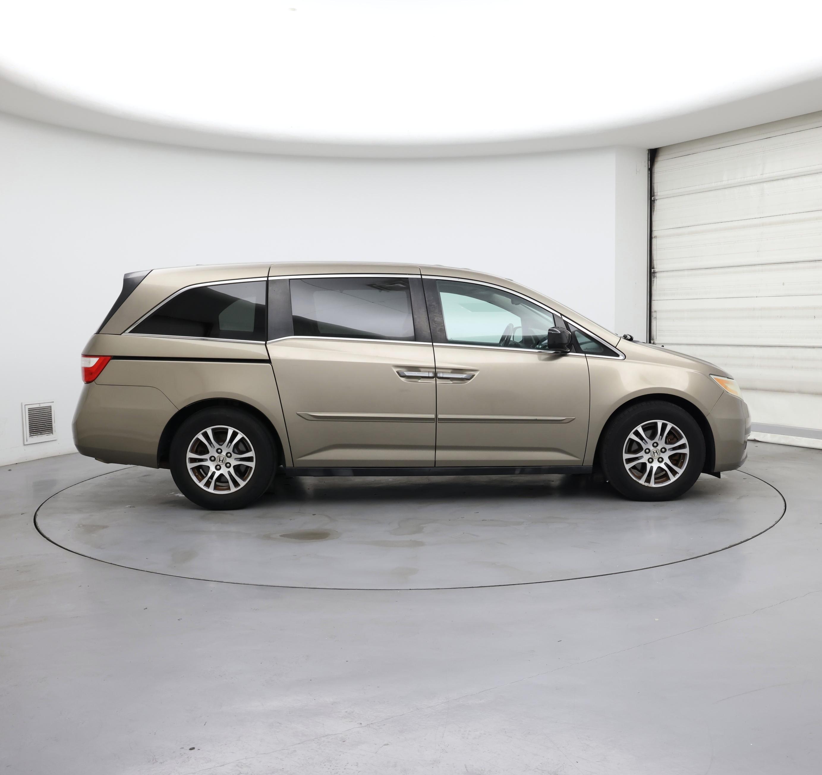 Thumbnail: 2013 Honda Odyssey - 7