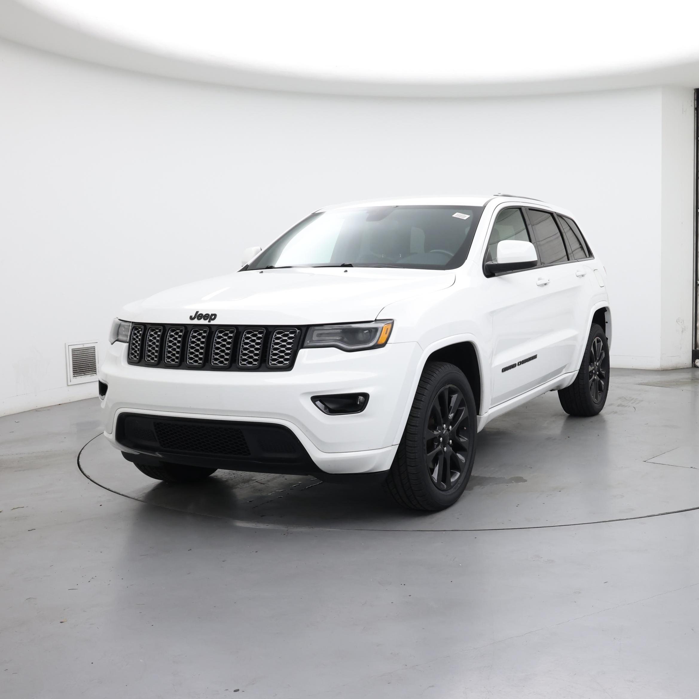 Thumbnail: 2020 Jeep Grand Cherokee - 4
