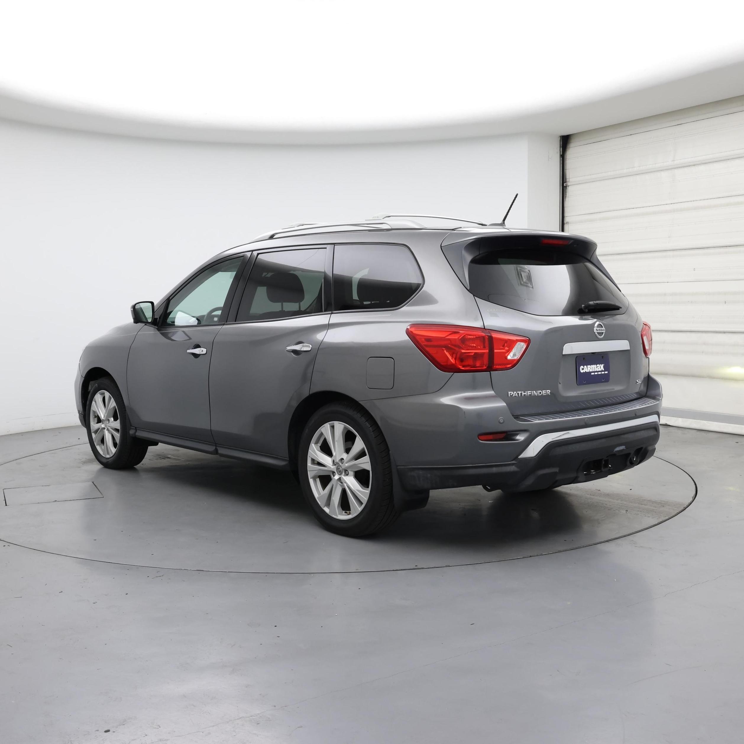 Thumbnail: 2018 Nissan Pathfinder - 2