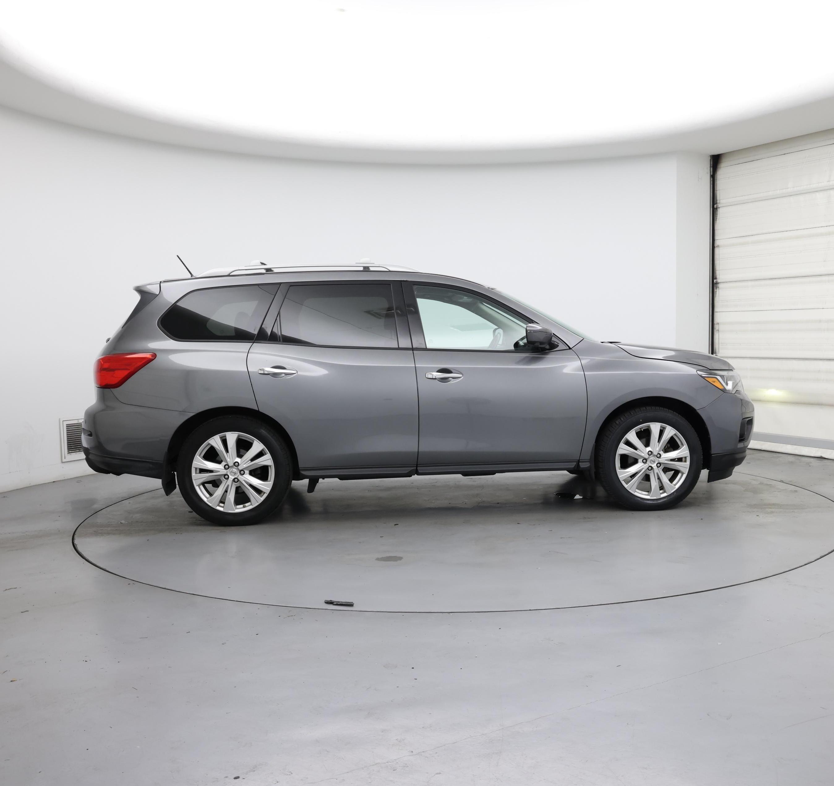 Thumbnail: 2018 Nissan Pathfinder - 7