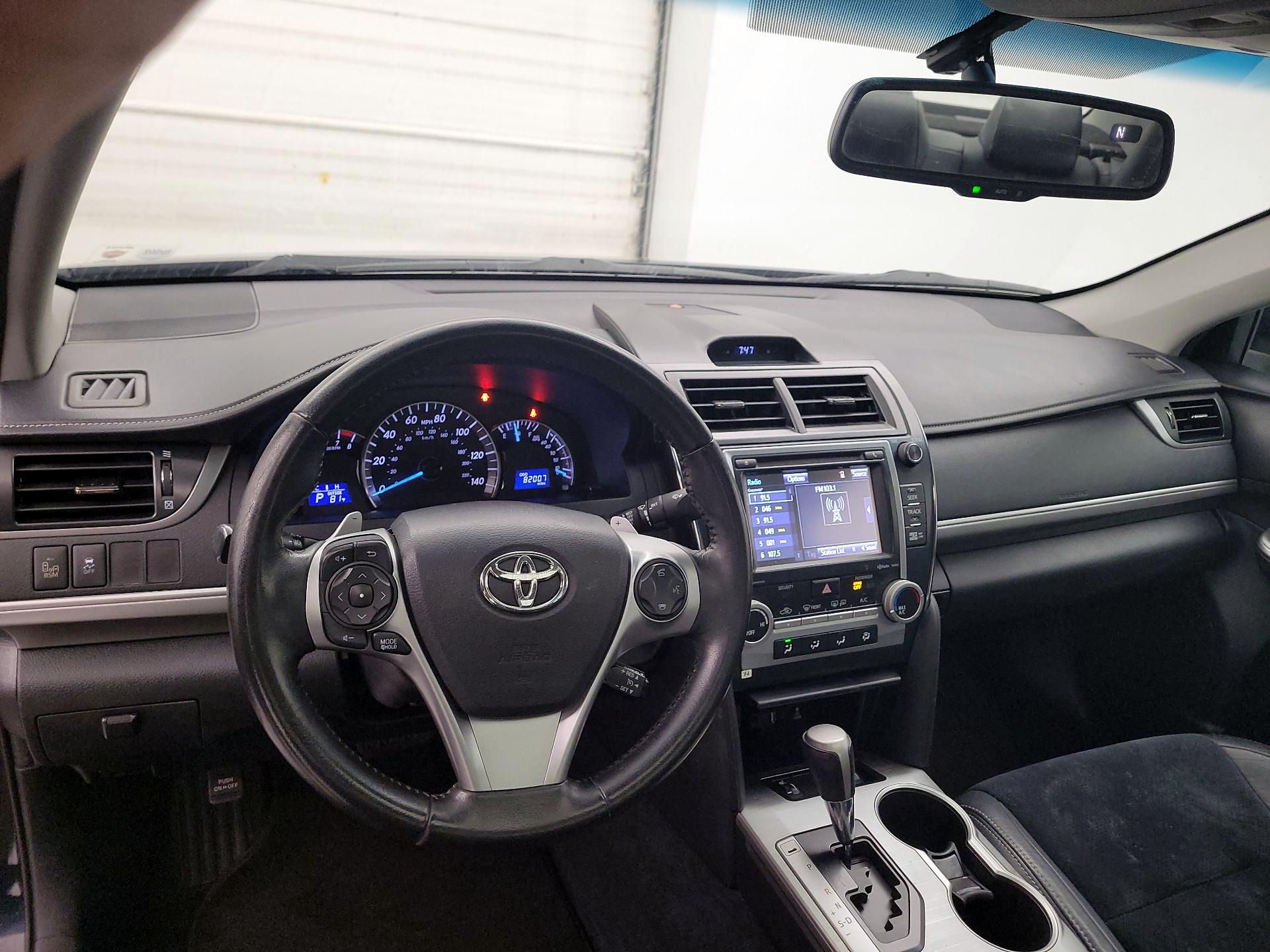 Thumbnail: 2014 Toyota Camry - 9