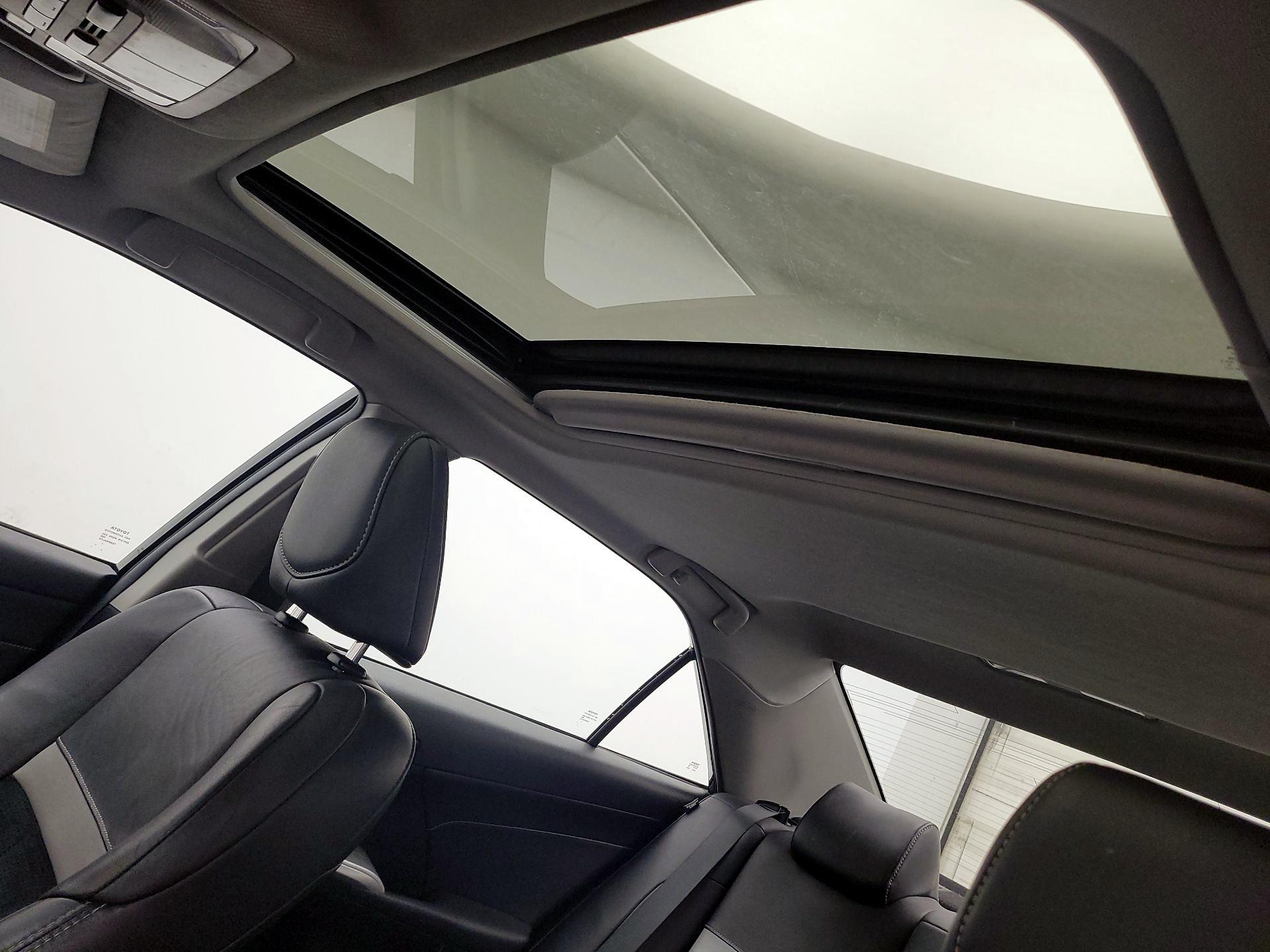 Thumbnail: 2014 Toyota Camry - 19
