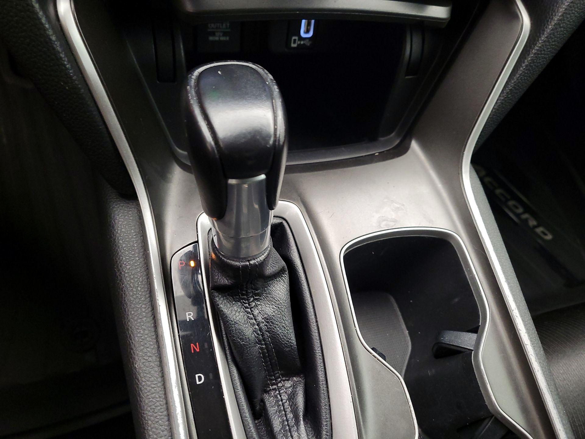 Thumbnail: 2019 Honda Accord - 17
