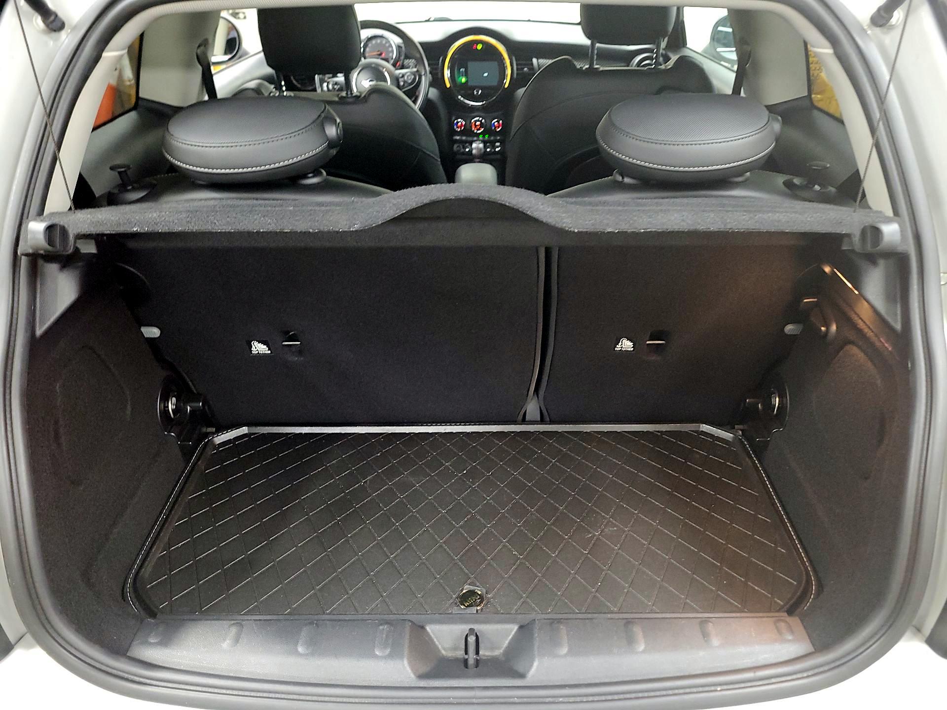 Thumbnail: 2019 MINI Cooper Hardtop - 19