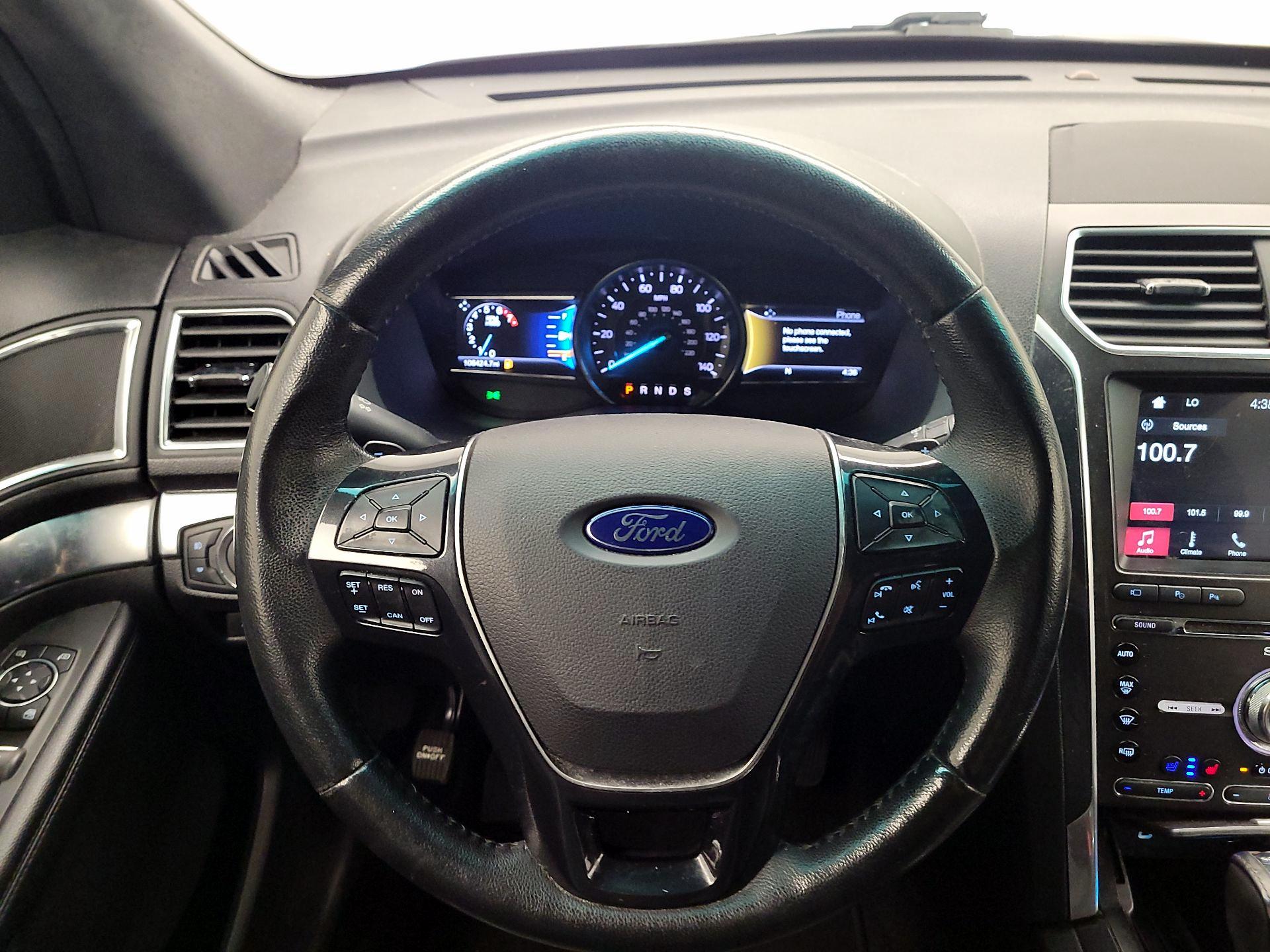 Thumbnail: 2017 Ford Explorer - 10