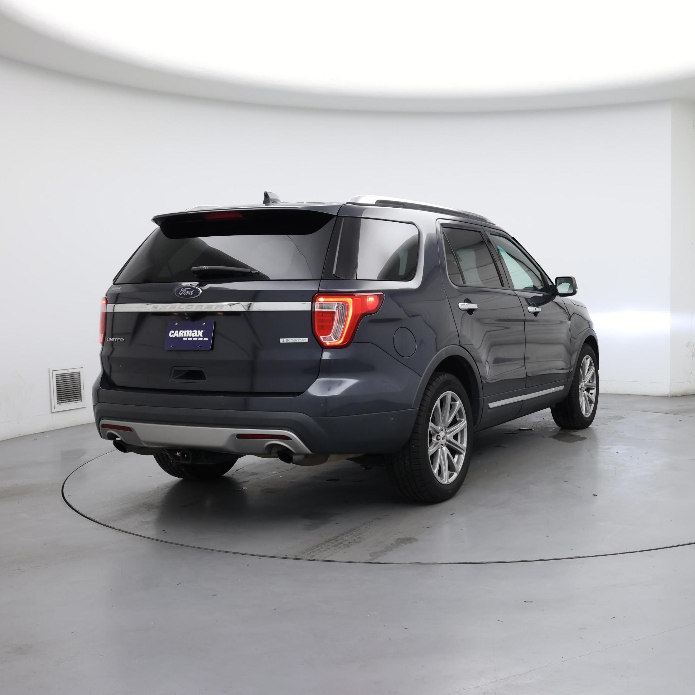 Thumbnail: 2017 Ford Explorer - 8