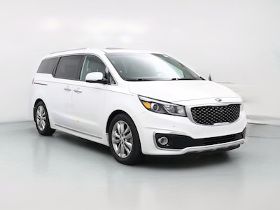 White 2017 Kia Sedona SX