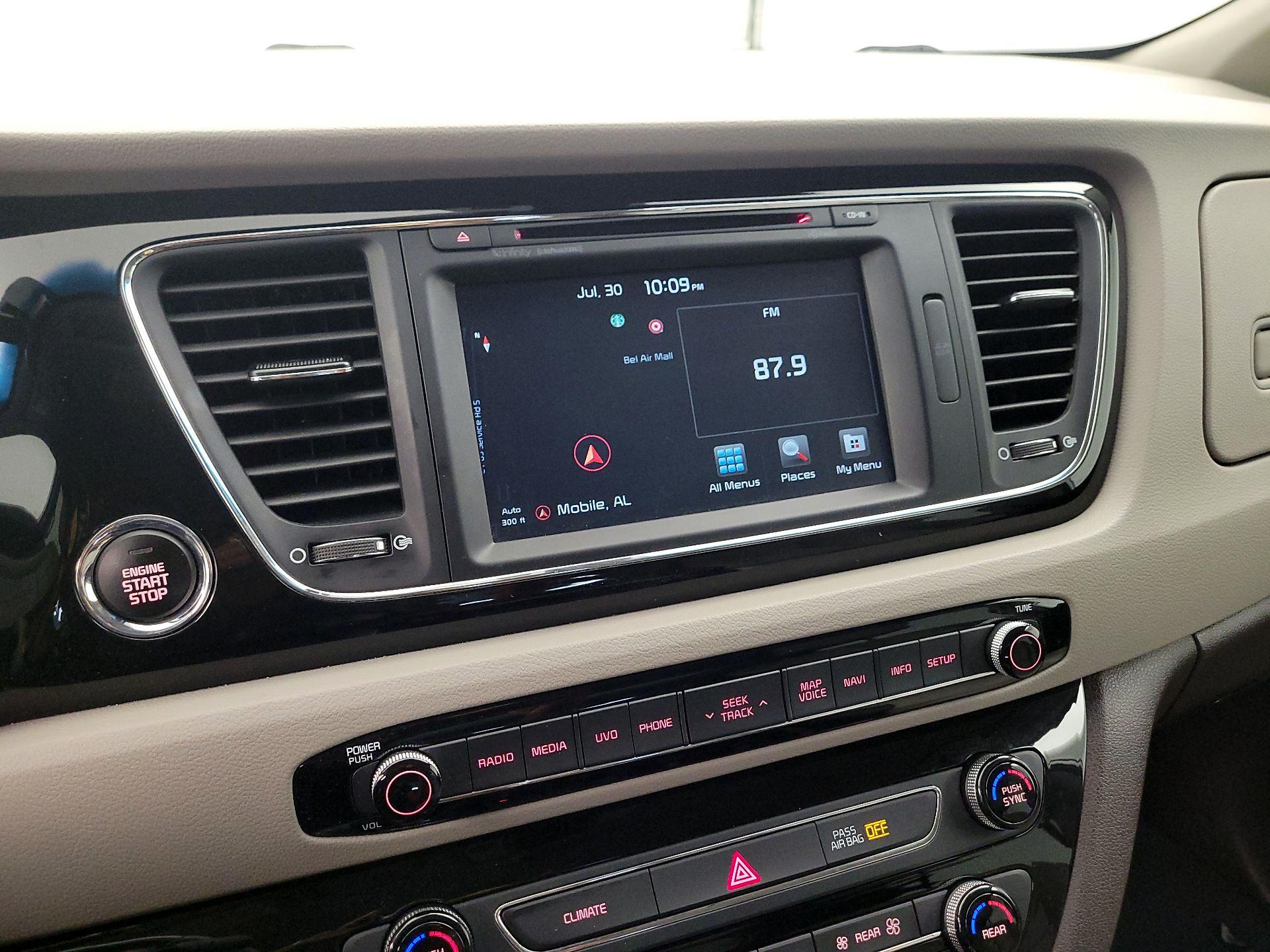 Thumbnail: 2017 Kia Sedona - 15