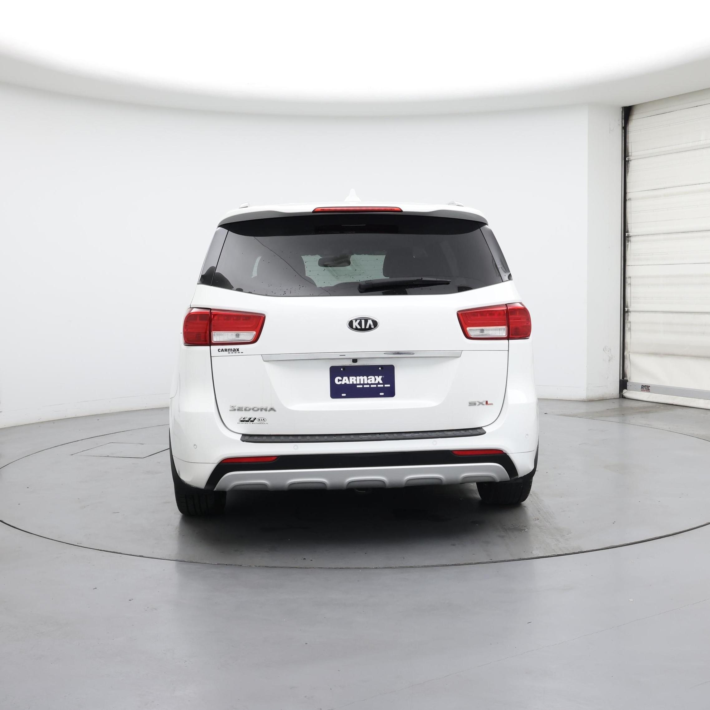 Thumbnail: 2017 Kia Sedona - 6