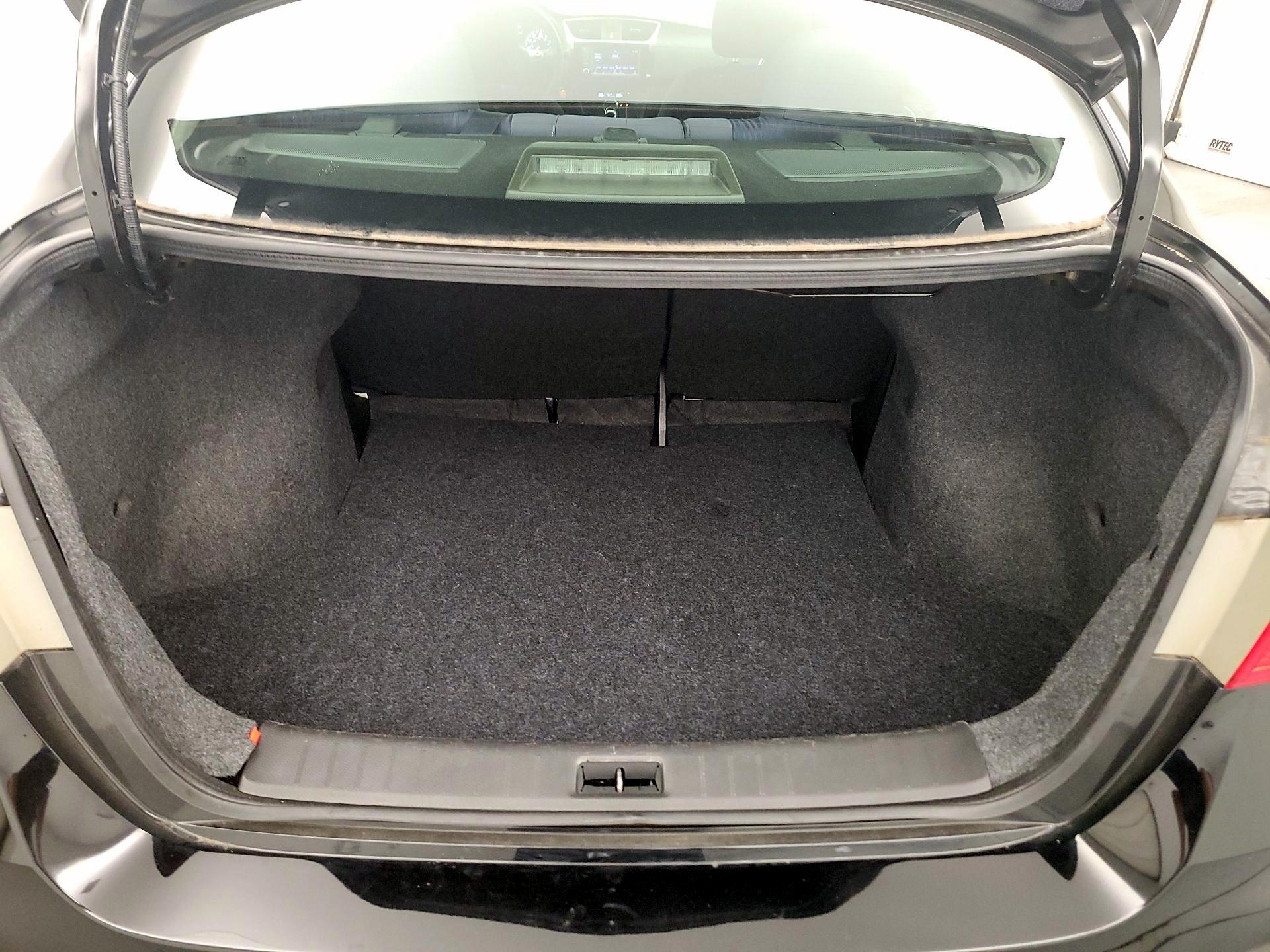 Thumbnail: 2019 Nissan Sentra - 20