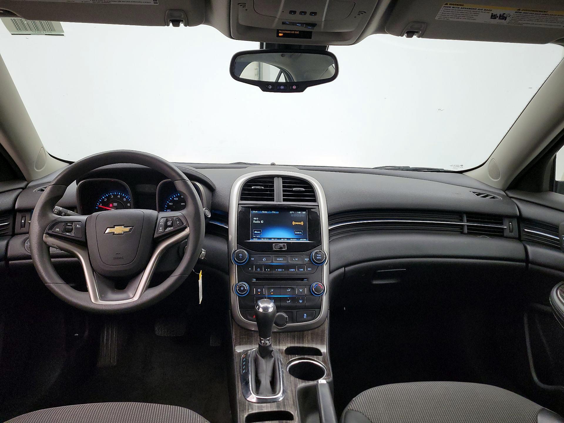 Thumbnail: 2015 Chevrolet Malibu - 9