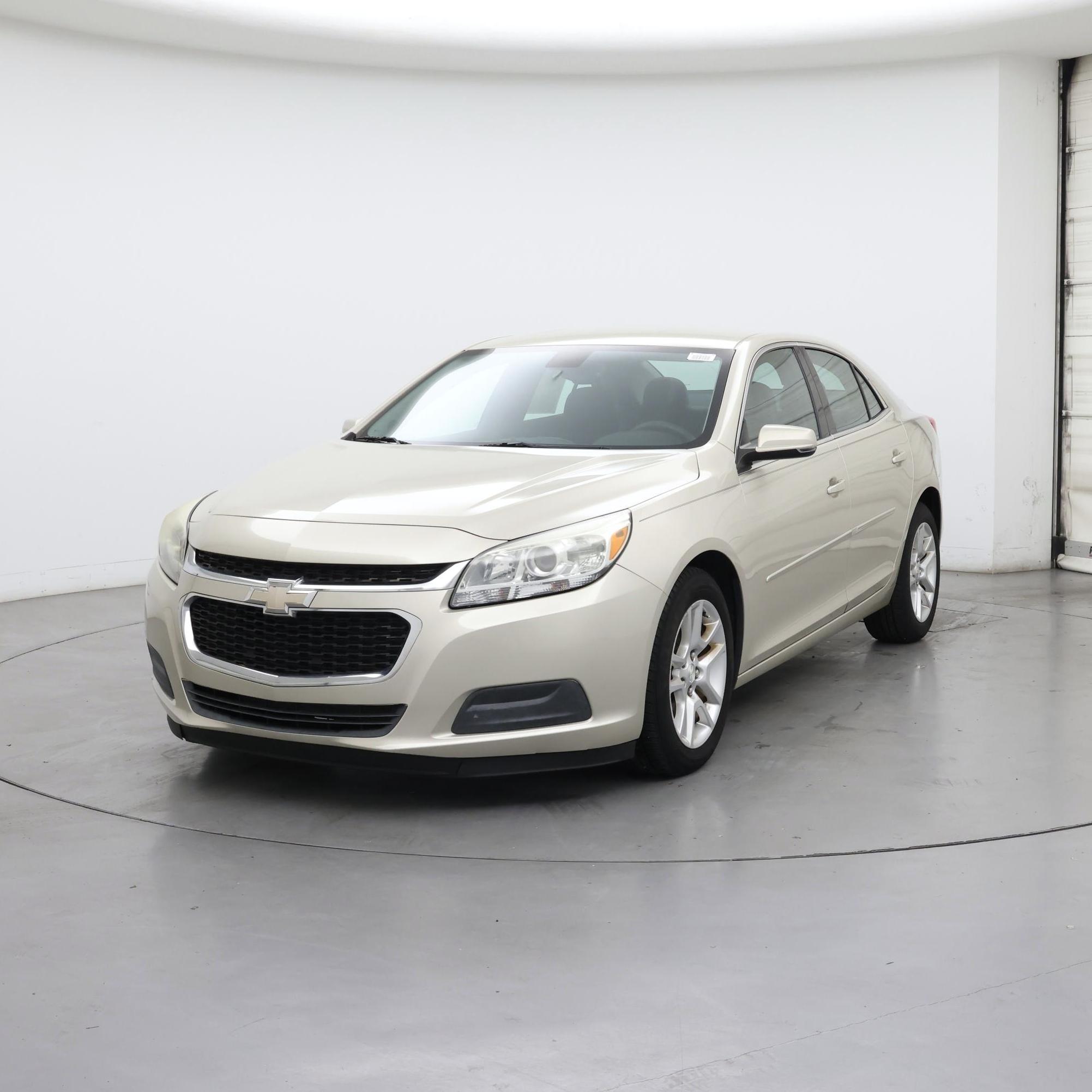 Thumbnail: 2015 Chevrolet Malibu - 4