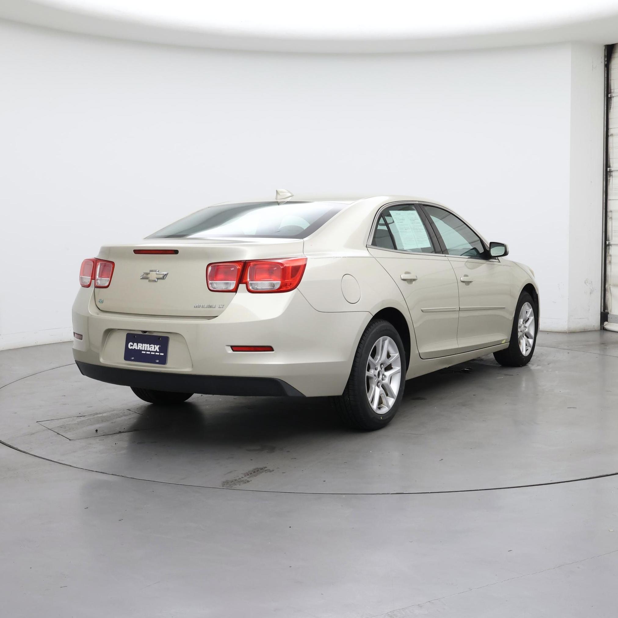 Thumbnail: 2015 Chevrolet Malibu - 8