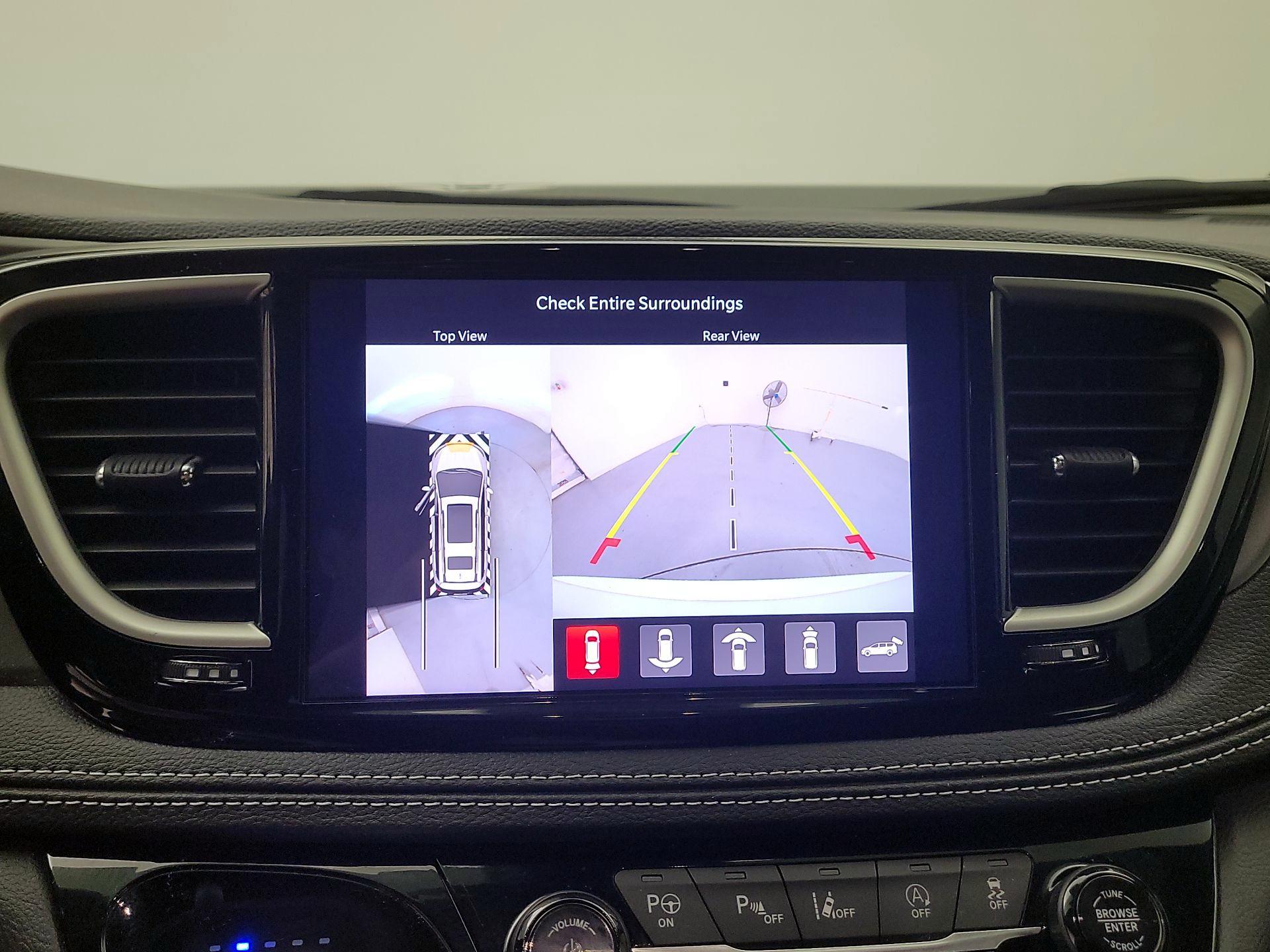 Thumbnail: 2025 Chrysler Pacifica - 14